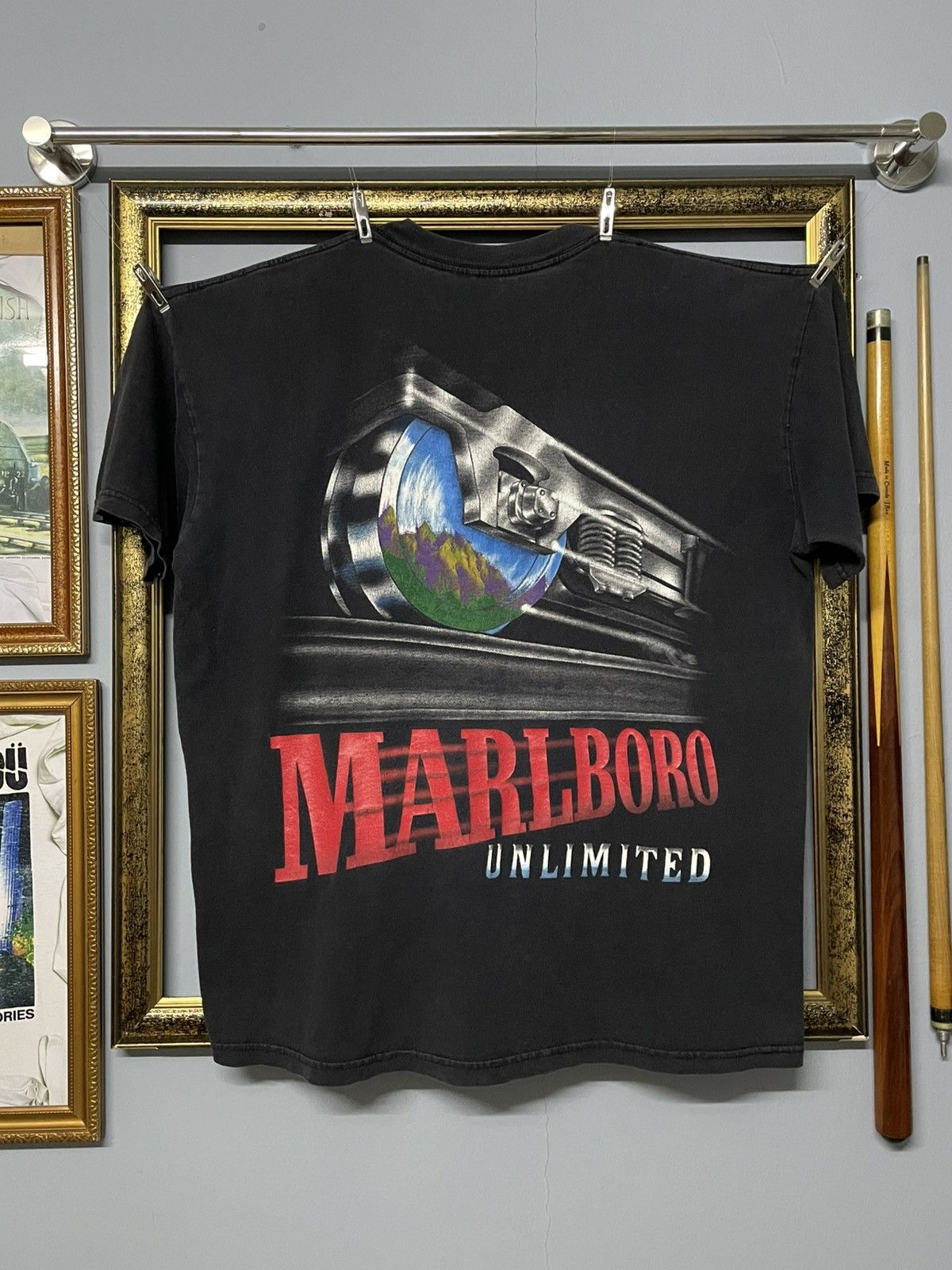 Vintage 90s Sunfaded Marlboro Unlimited Graphic Iconic Tee