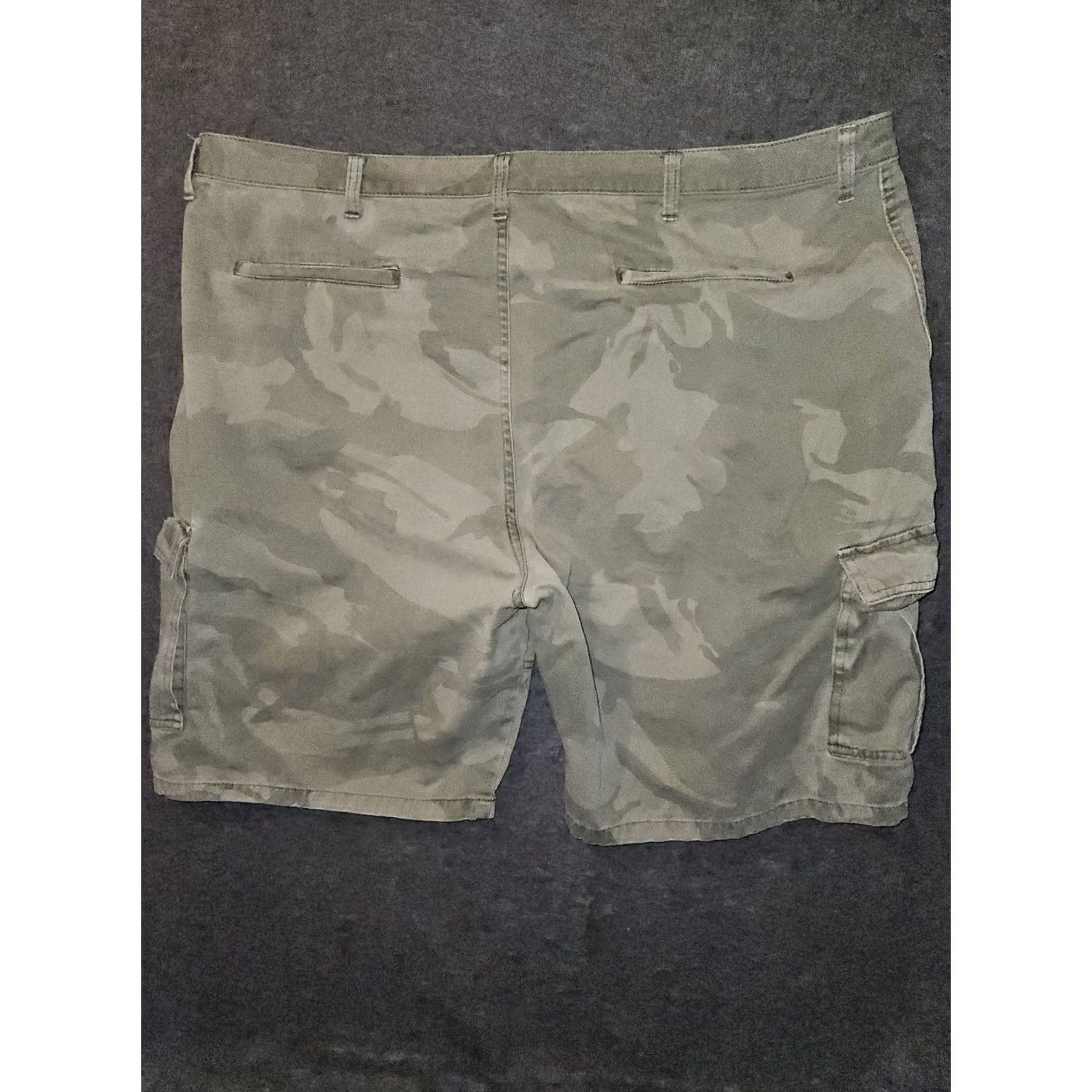 Wrangler VINTAGE Wrangler Camo Cargo Shorts 44 Green High Rise Men Cargo Pocket Regular Inseam 9 in Mens Size US 44 / EU 60 - 8 Thumbnail