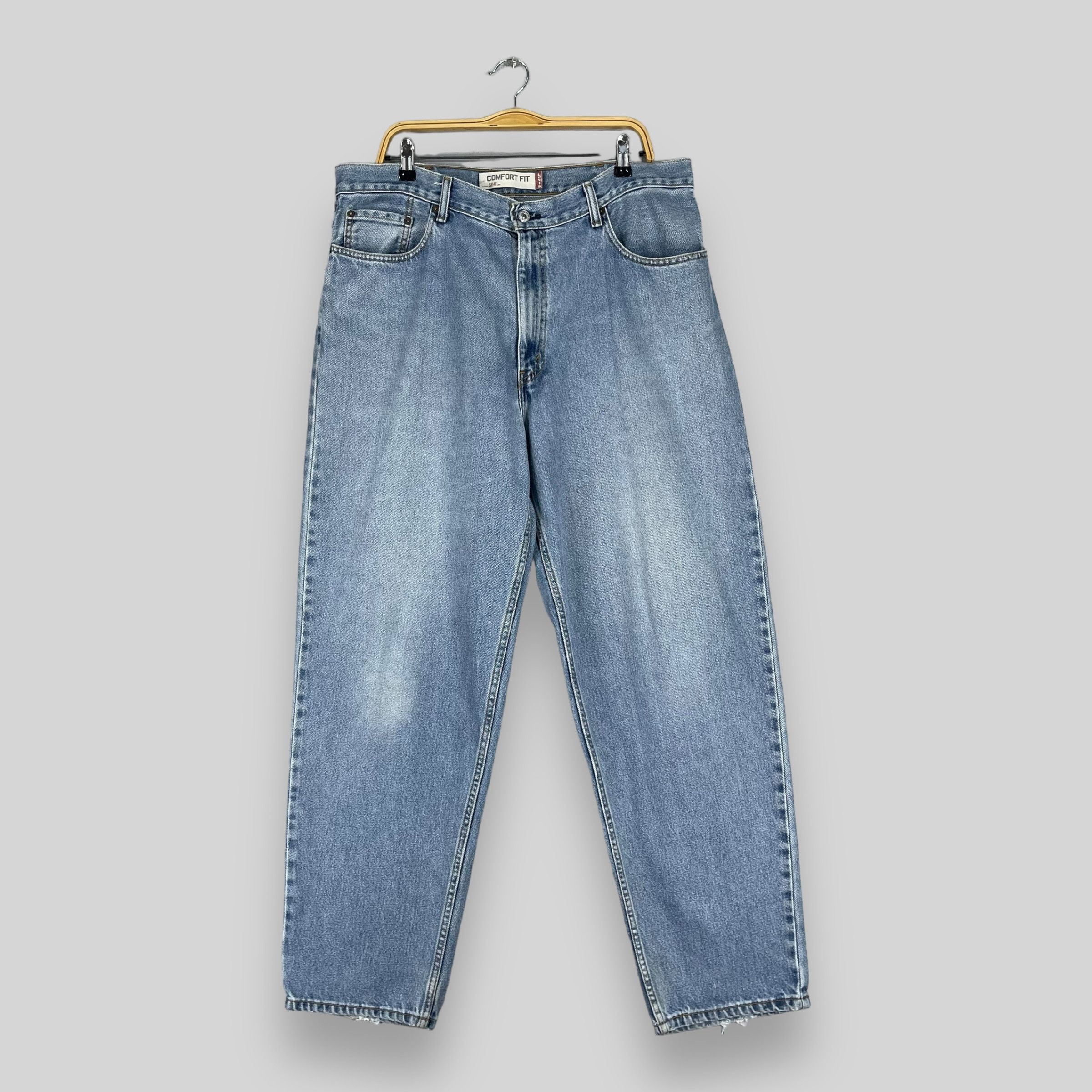 Levi's × Vintage W37 L32 Vintage Levis 560 Distressed Reconstruct Jeans Size US 38 / EU 54 - 1 Thumbnail