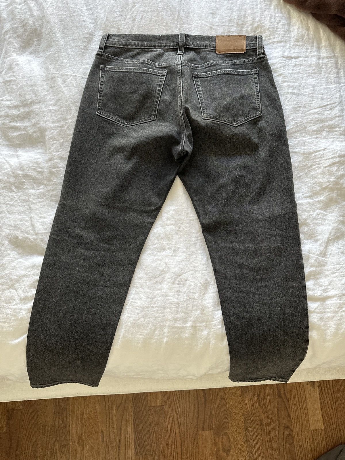 Madewell Madewell Relaxed Taper Jeans Size US 32 / EU 48 - 1 Thumbnail
