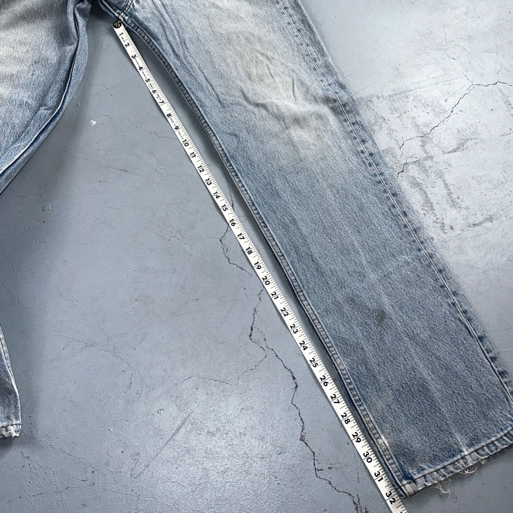 Levi's VINTAGE Levi's 501 Jeans Men 34x36 Light Wash Cotton Denim Straight 90s USA Classic Size US 34 / EU 50 - 5 Thumbnail