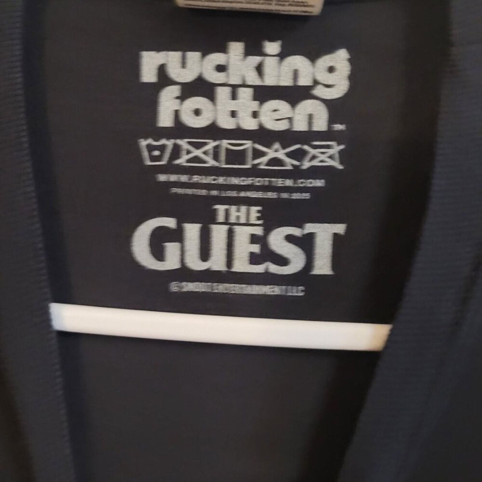 Rucking Fotten Rucking Fotten The Guest Cult Thriller Neon Movie T-Shirt L Size US L / EU 52-54 / 3 - 4 Thumbnail