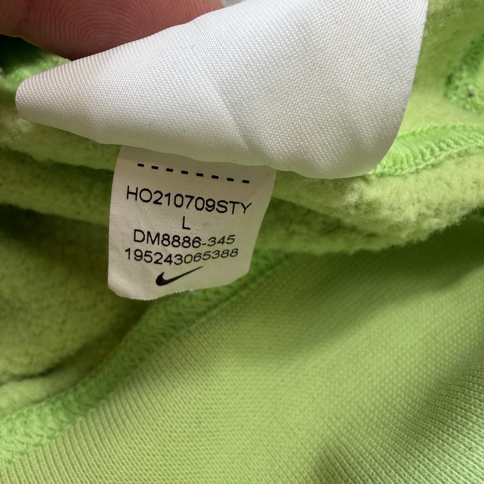 Nike Nike Sportswear Green Embroidered Multi Logo Sweatshirt L Size US L / EU 52-54 / 3 - 7 Thumbnail