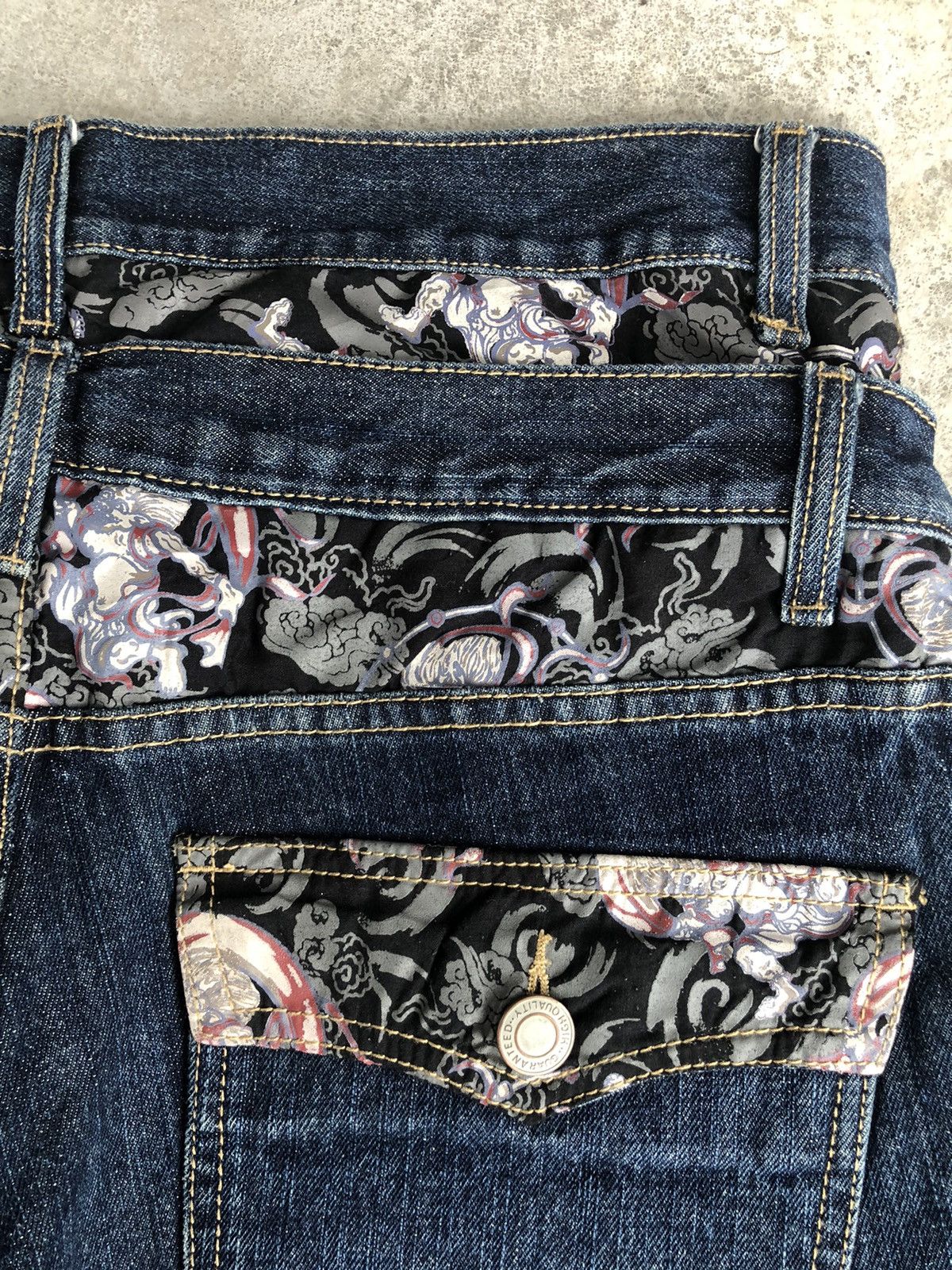 Japanese Brand Japanese Phoenix Embroidered Jeans Double Waist Jeans Size US 32 / EU 48 - 14 Thumbnail