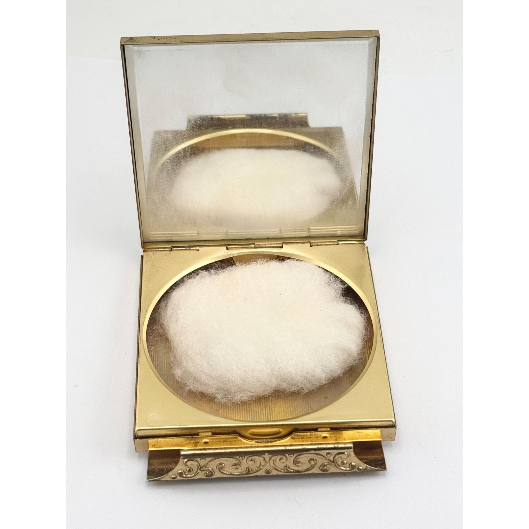 Vintage Vintage Pat pend gold tone envelope vanity compact Size ONE SIZE - 2 Thumbnail