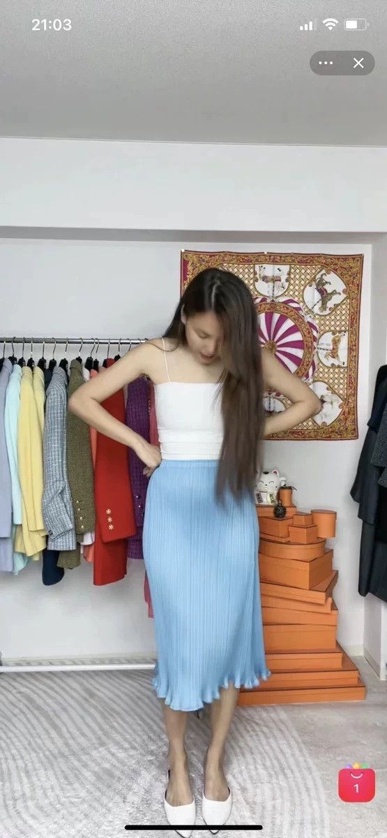 Issey Miyake Issey Miyake size:5 Blue pleated skirt Size 23" - 6 Thumbnail