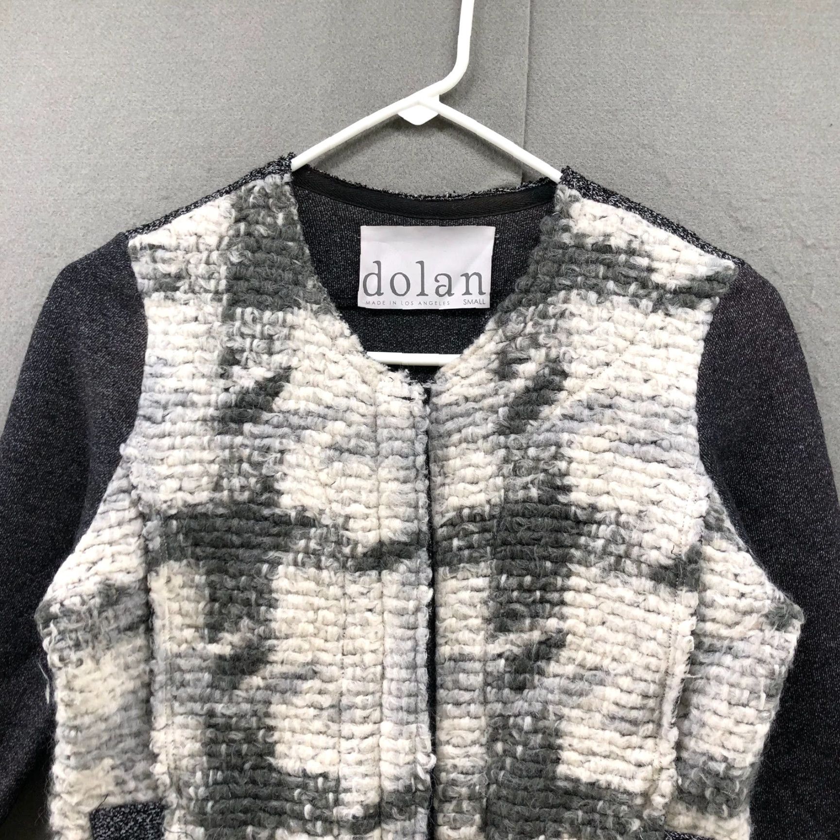 Anthropologie Anthropologie Dolan Tweed Jacket Womens S Zip Up Gray Plaid Wool Blend Modern Wool Mohair Lining Wool Outer Shell Casual Workwear Fall Winter Shirts? Size S / US 4 / IT 40 - 3 Thumbnail