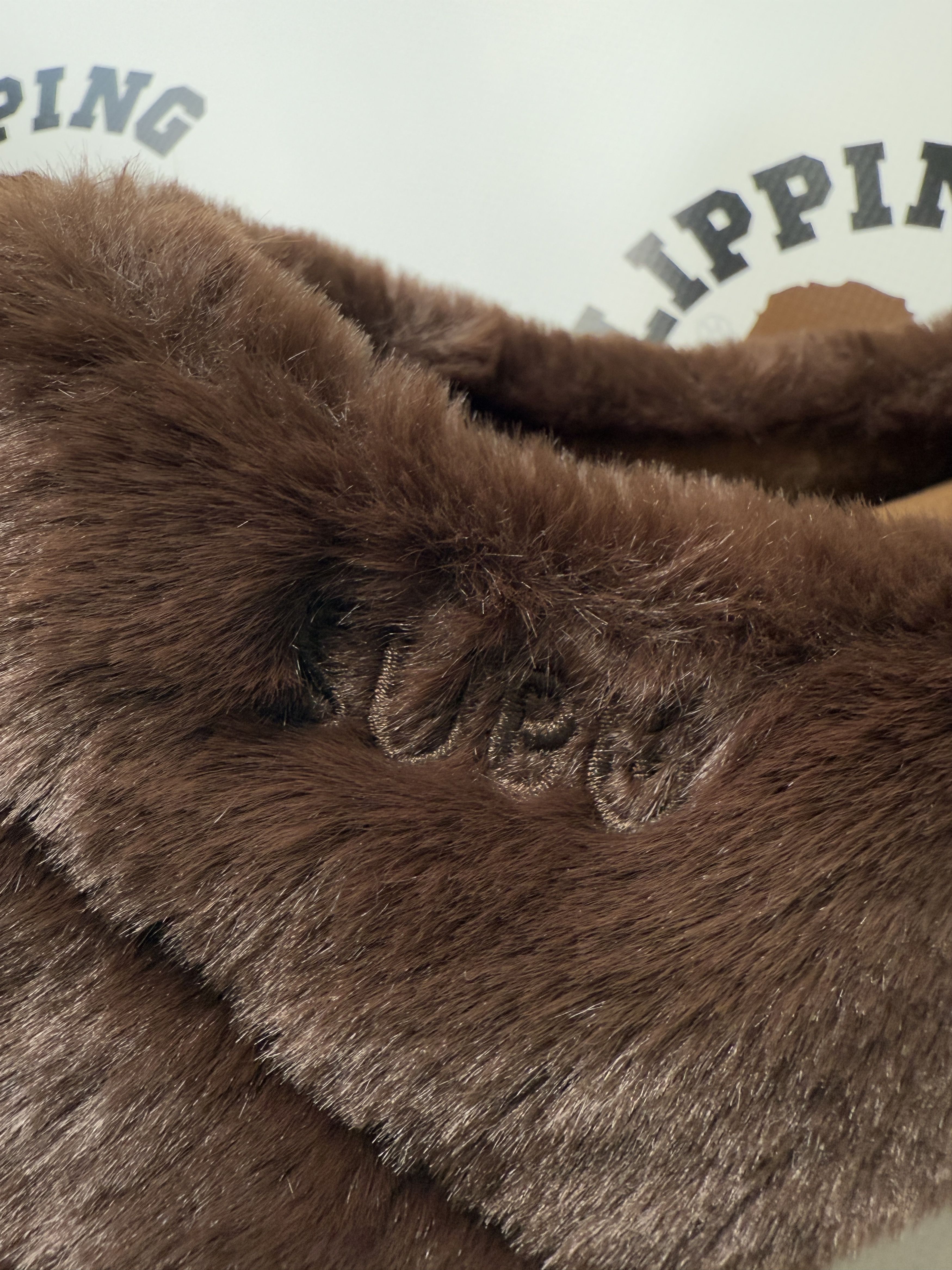 Bape × SUBU BAPE x SUBU APE HEAD PUFFER SANDALS Size US 6 / EU 39 - 6 Thumbnail