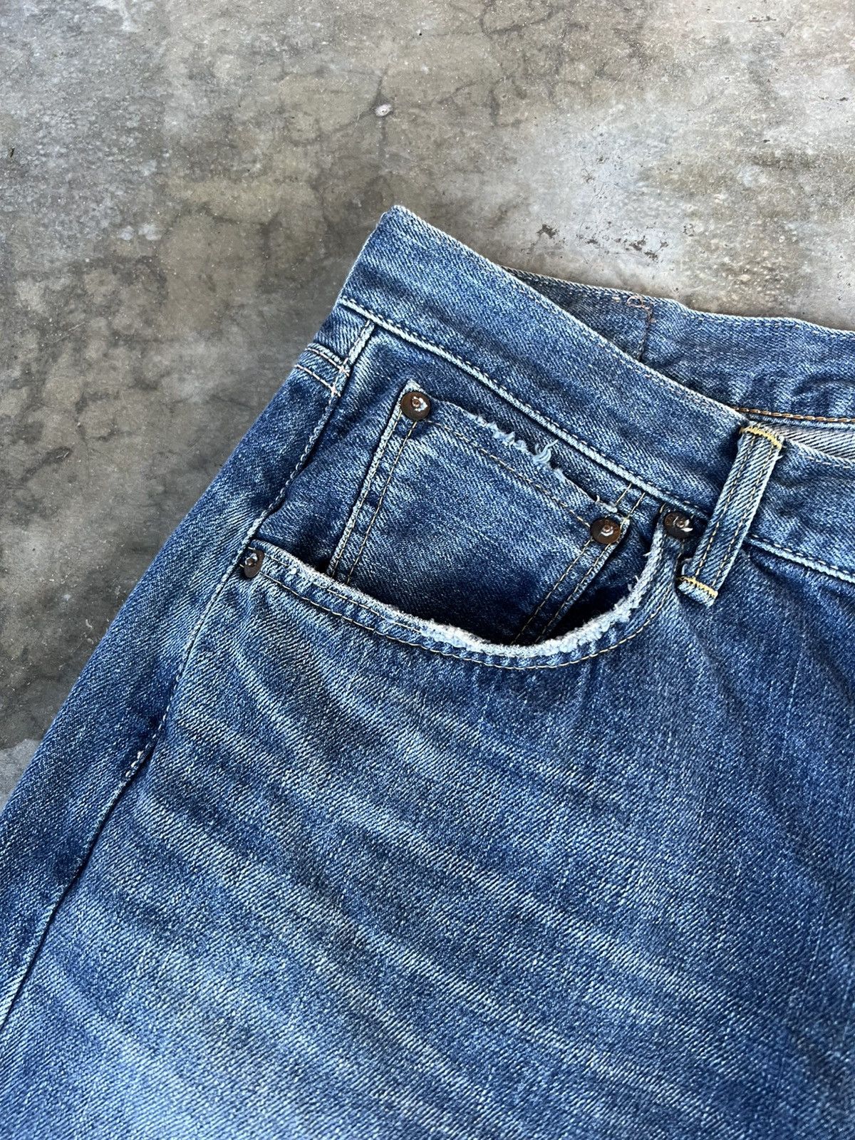 Edwin Vintage Distressed Edwin 505 Selvedge Short Jean Very Rare Size US 30 / EU 46 - 10 Thumbnail