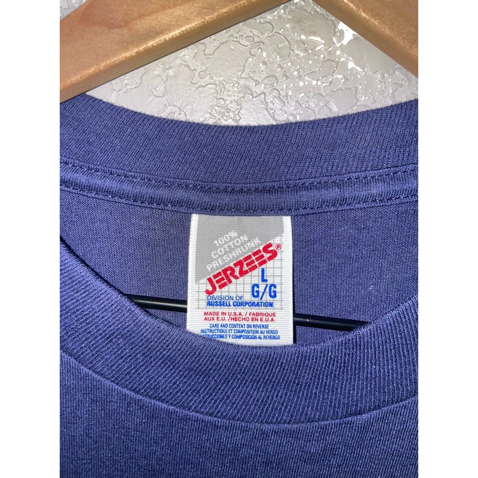 Jerzees Vintage Rocky Mountain Wolf Shirt Wolfs Blue Tee VTG 90s L Size US L / EU 52-54 / 3 - 8 Thumbnail