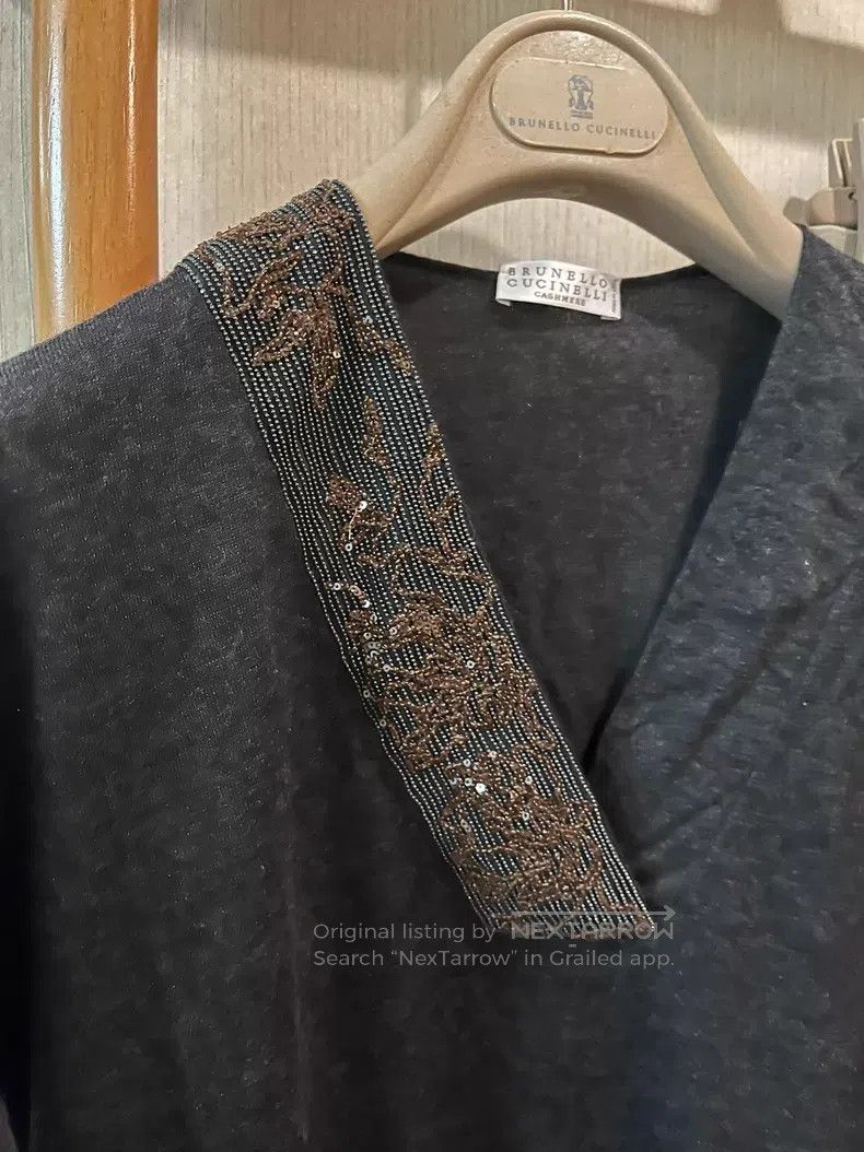 Brunello Cucinelli Brunello Cucinelli Embroidered Sequin Cashmere Top Size XS / US 0-2 / IT 36-38 - 2 Thumbnail