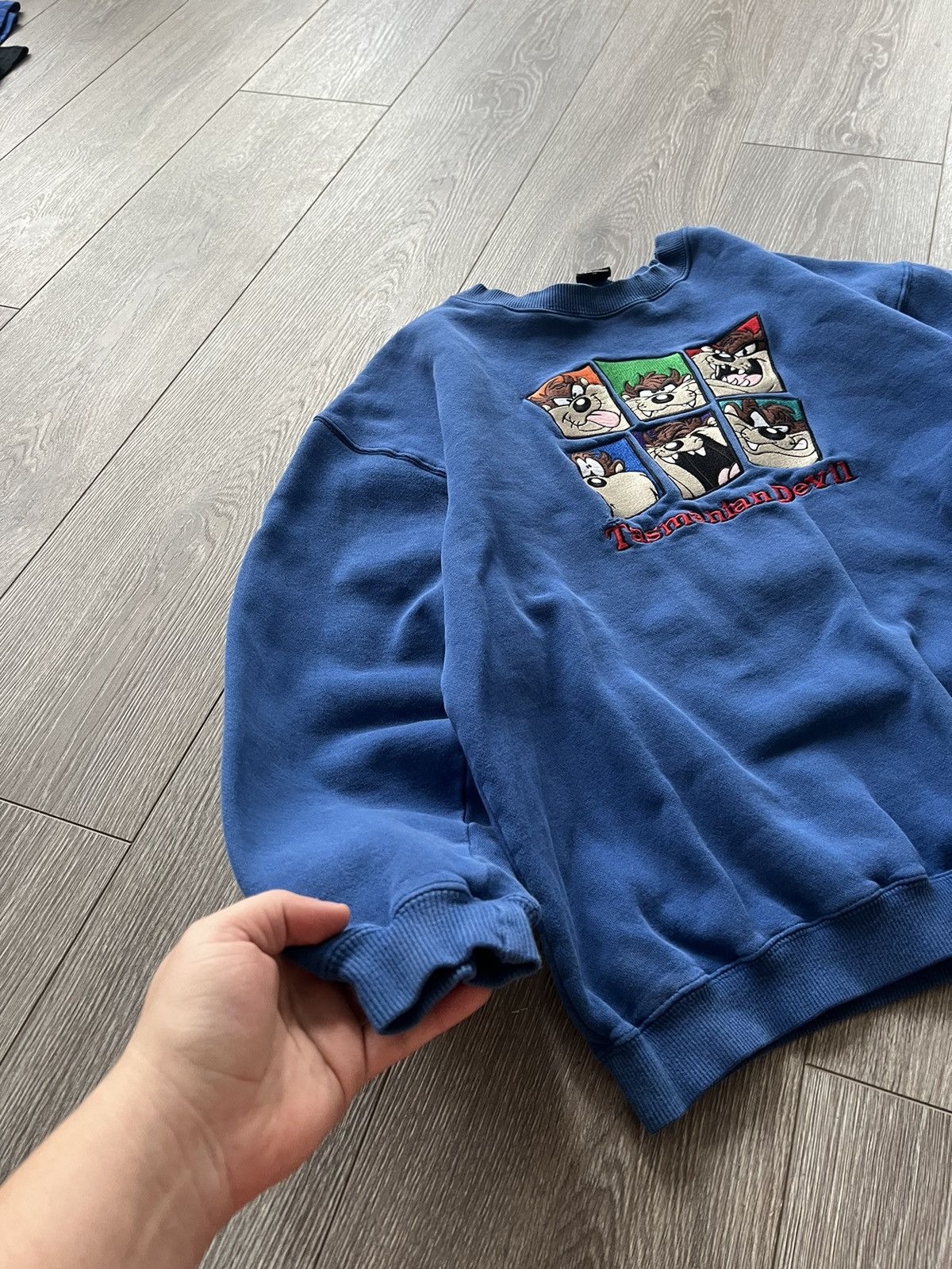 Band Tees × Warner Bros 1996 Vintage 💥 Looney Tunes Tasmanian Devil Sweatshirt Movie Size US M / EU 48-50 / 2 - 8 Thumbnail