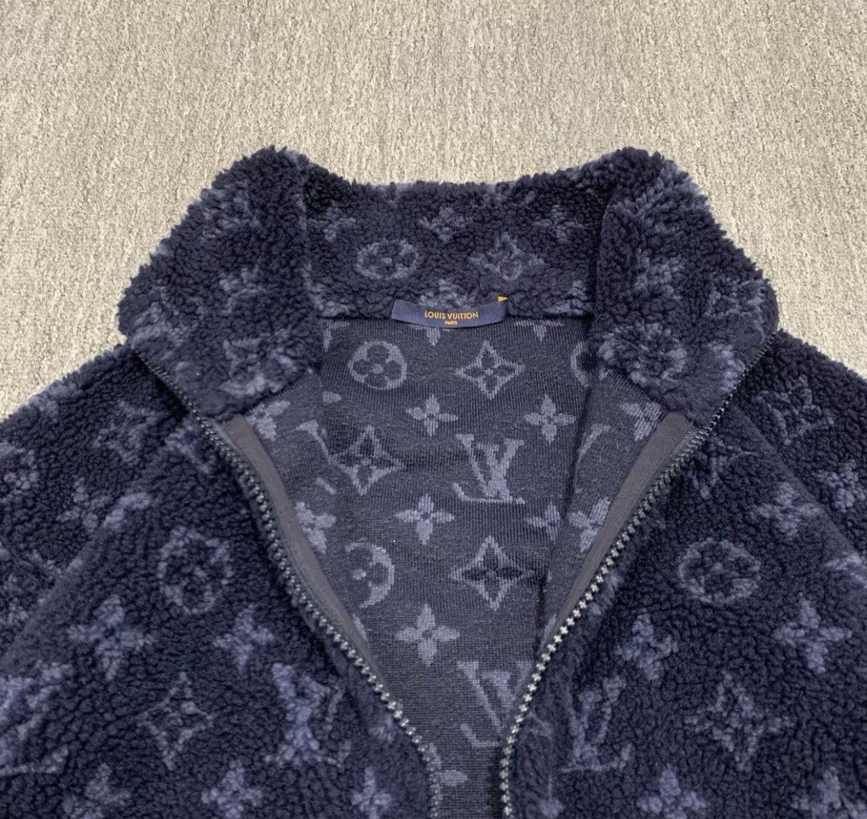 Louis Vuitton Louis Vuitton Blue floral printed teddy jacket 2412- Size US M / EU 48-50 / 2 - 6 Thumbnail