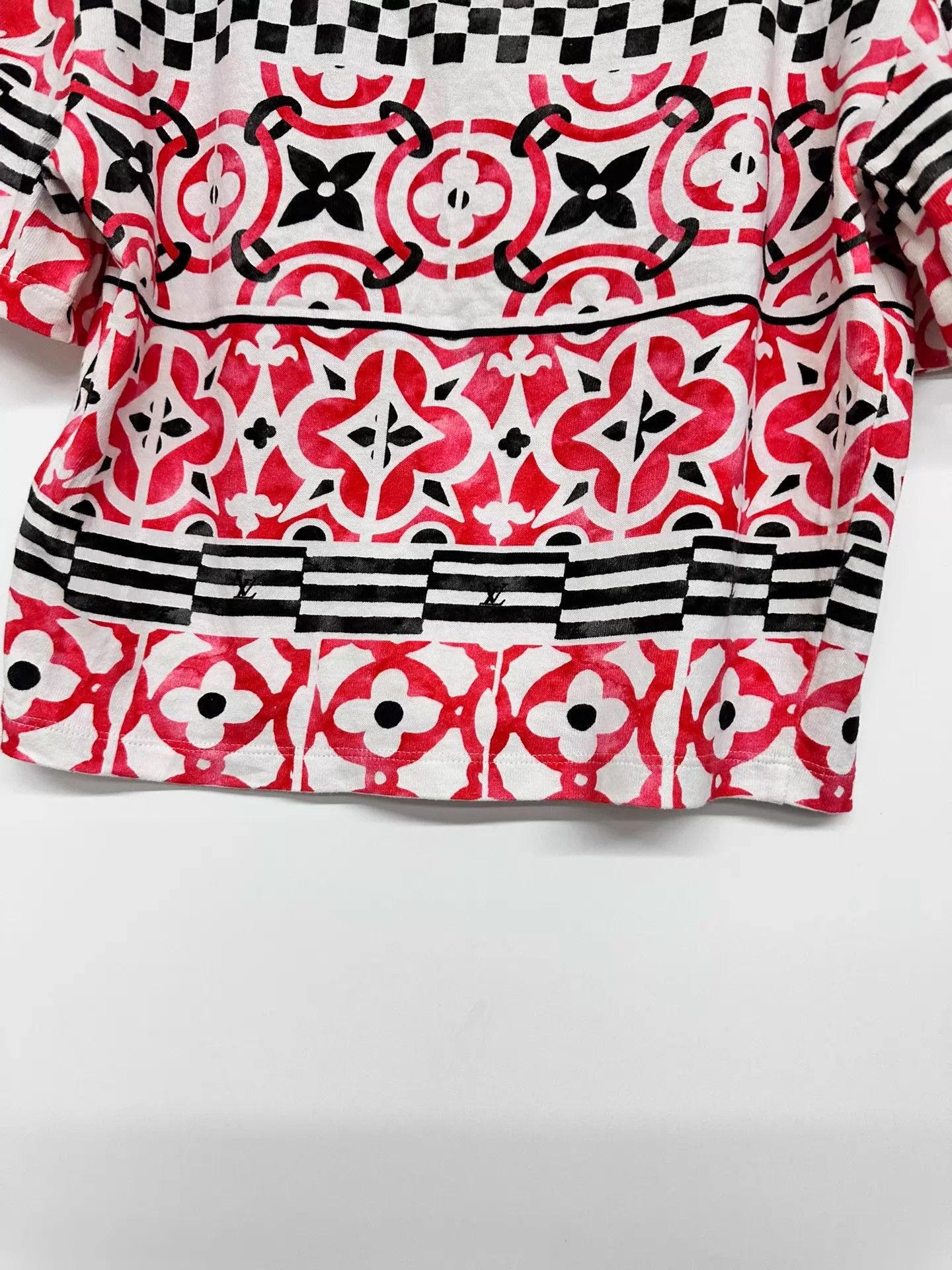 Louis Vuitton Louis Vuitton Monogram Short Sleeve Tee Size S Size S / US 4 / IT 40 - 7 Thumbnail