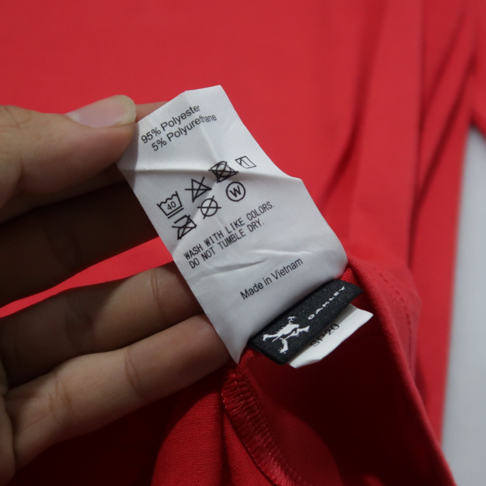 Oakley 00s Oakley Performance Skull Ghost Long Sleeve Red Size US S / EU 44-46 / 1 - 9 Thumbnail