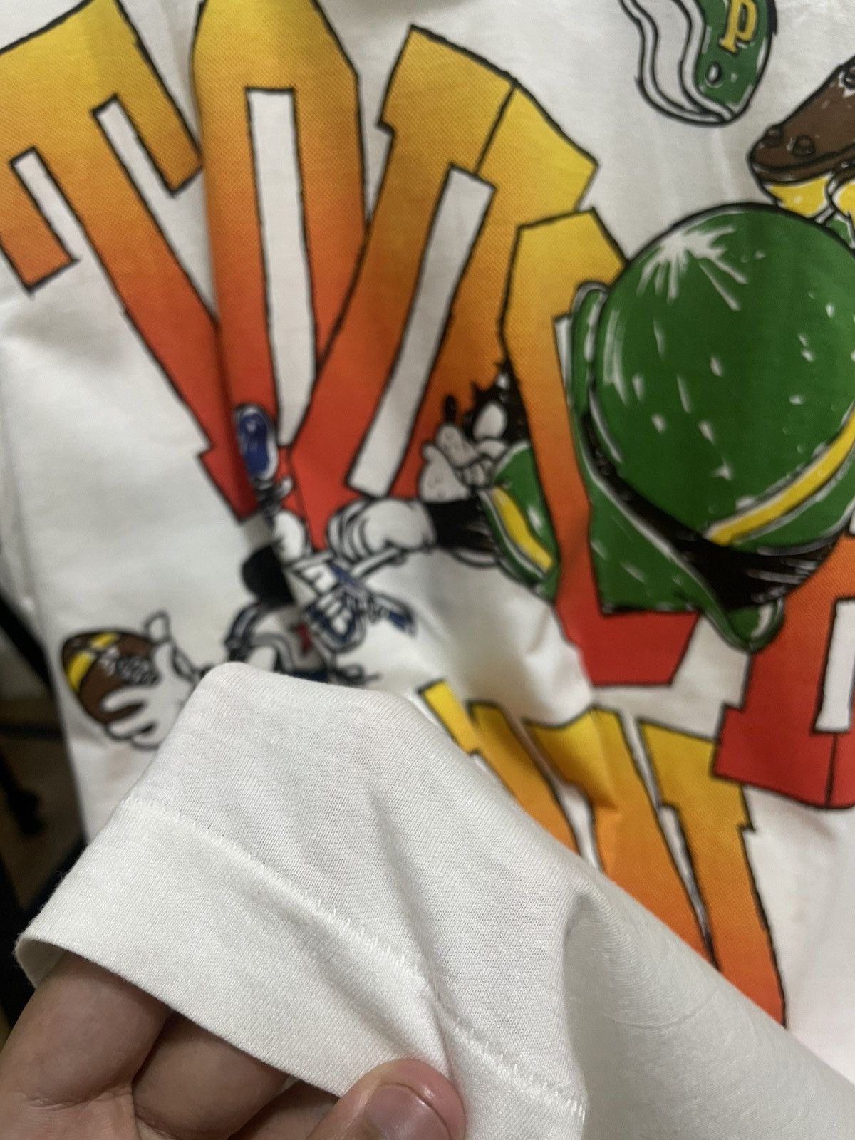 Disney × Japanese Brand × Mickey Mouse Vintage Hollywood Mickey Tshirt Size US L / EU 52-54 / 3 - 7 Thumbnail