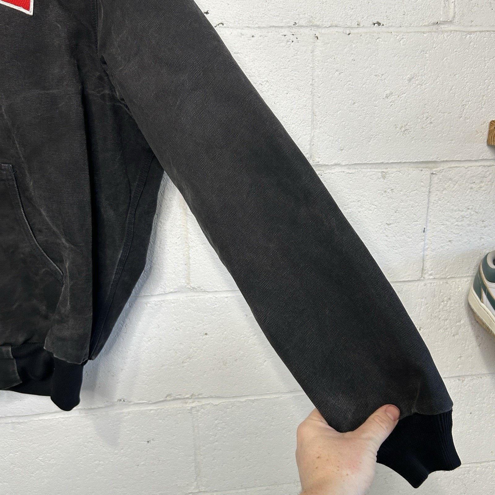 Carhartt Vintage Carhartt Thermal Hooded Jacket “Black” Budweiser J03 Size US L / EU 52-54 / 3 - 8 Thumbnail