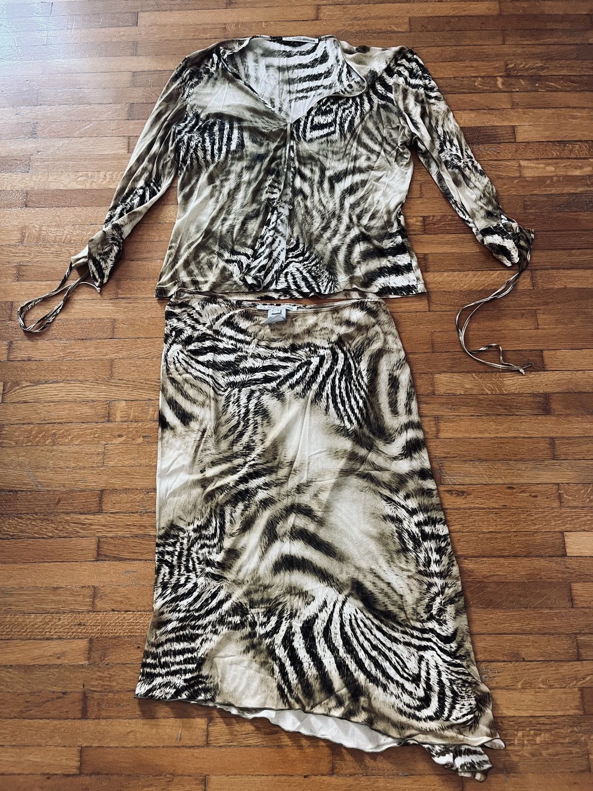Cavalli Class Roberto Cavalli Printed safari blouse & Diagonal Skirt Size M / US 6-8 / IT 42-44 - 1 Thumbnail