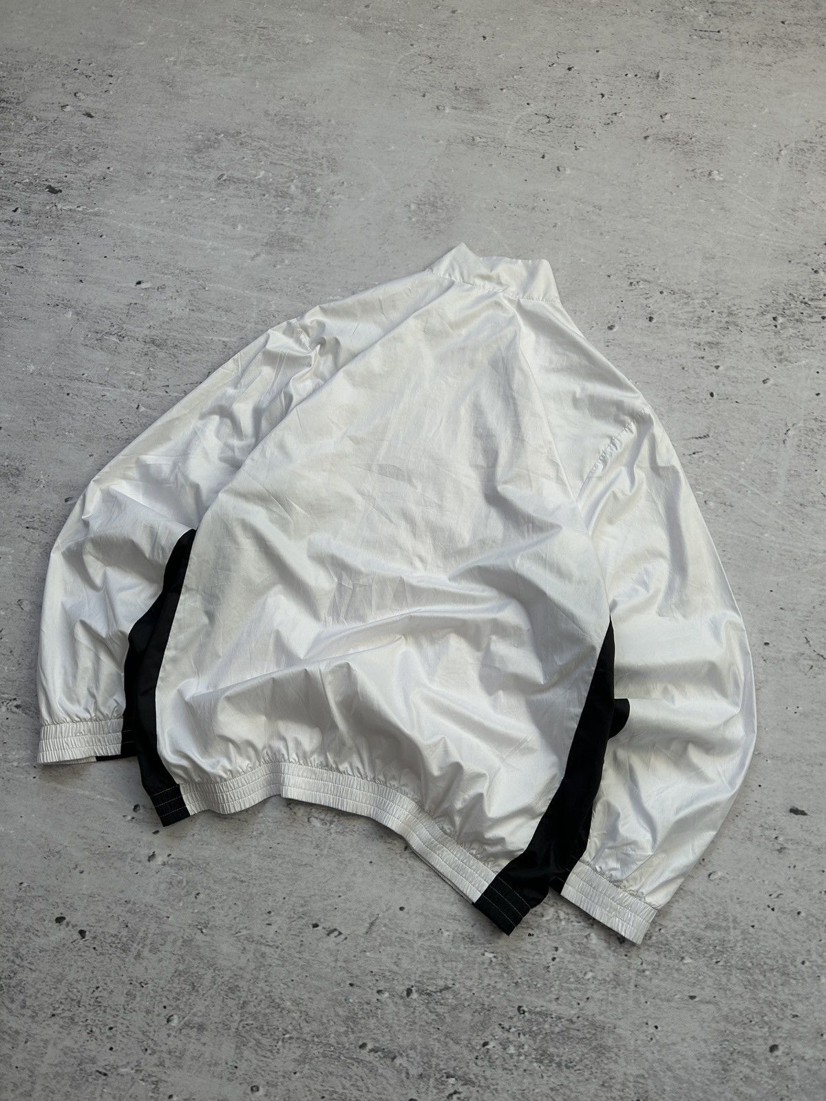 Adidas 💥Vintage Adidas Track Jacket Drill Nylon Oversized Y2k Swag💥 Size US L / EU 52-54 / 3 - 11 Thumbnail