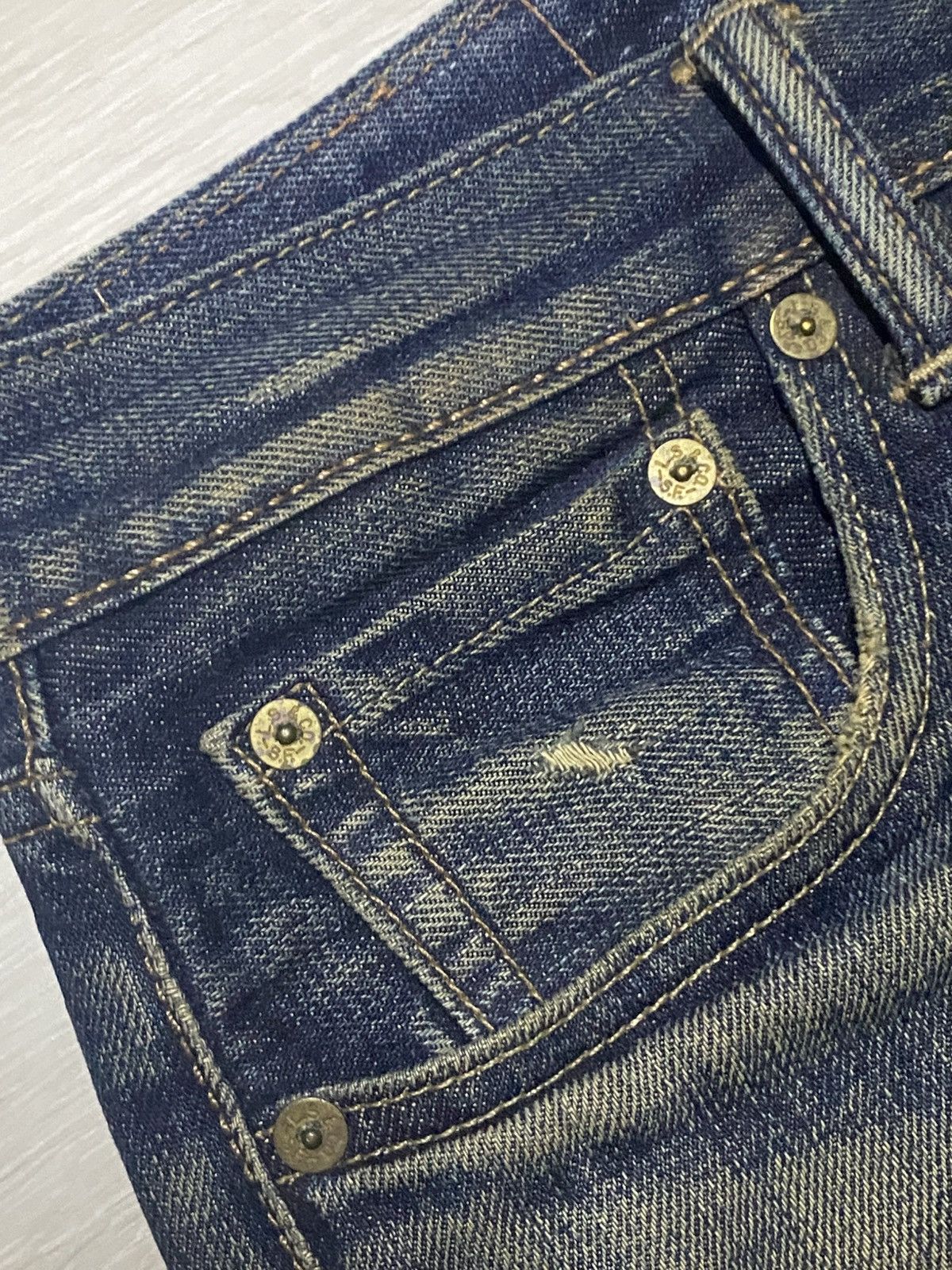 Levi's Vintage Levis 501 Y2K Mud Wash Distressed Slim Fit jeans Size US 32 / EU 48 - 7 Thumbnail