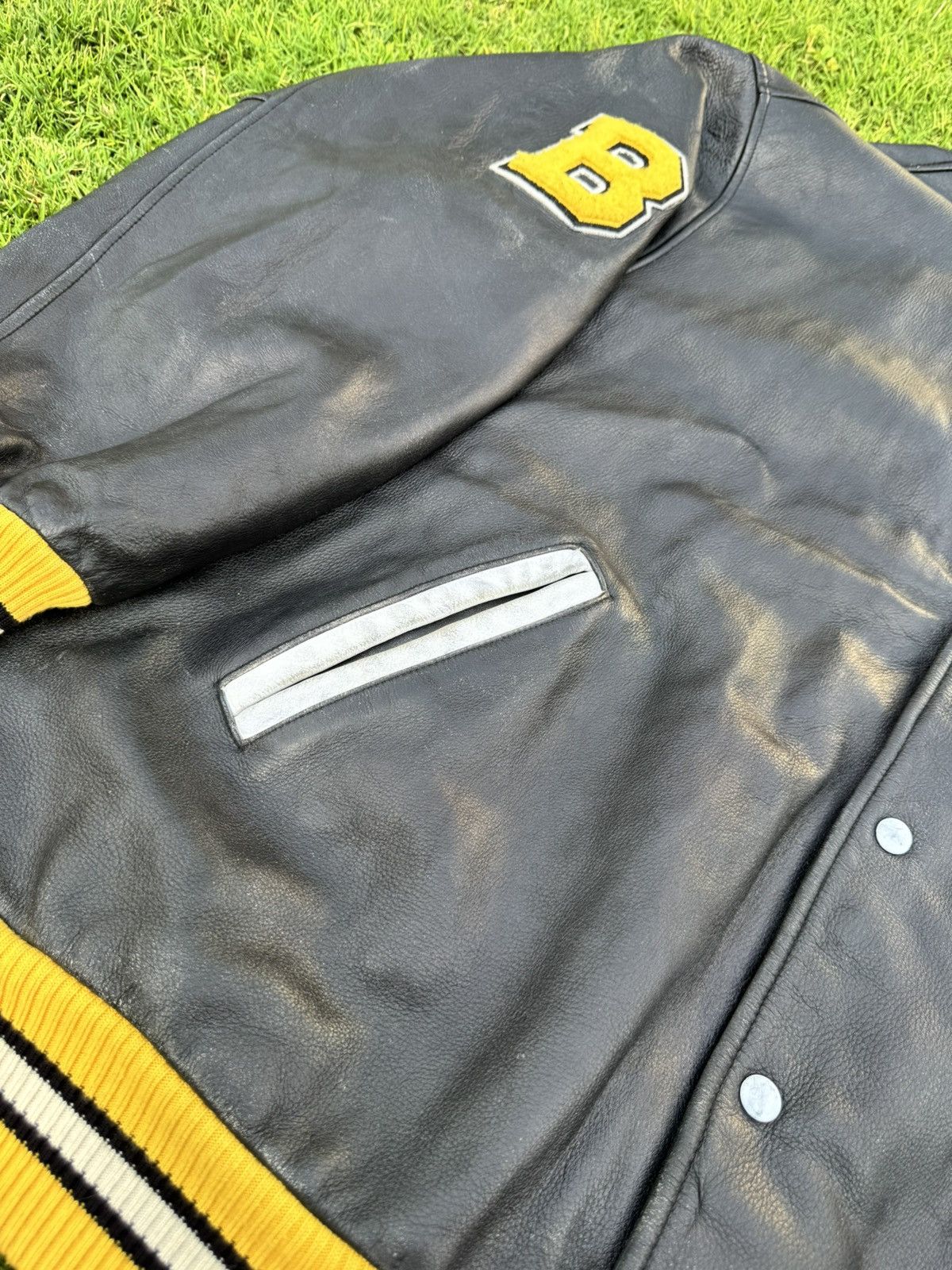 Mitchell & Ness vintage Mitchell & Ness Boston Bruins NHL 1939 Size US XXL / EU 58 / 5 - 11 Thumbnail