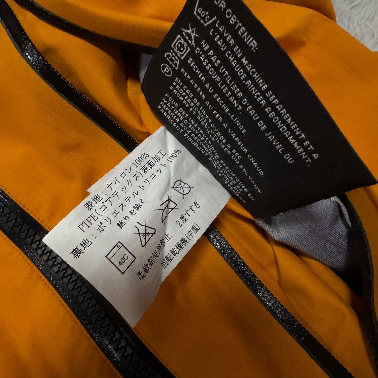 Arc'teryx Arc'teryx Alpha SV Jacket | Size XL | Orange GORE-TEX Pro Size US XL / EU 56 / 4 - 12 Thumbnail