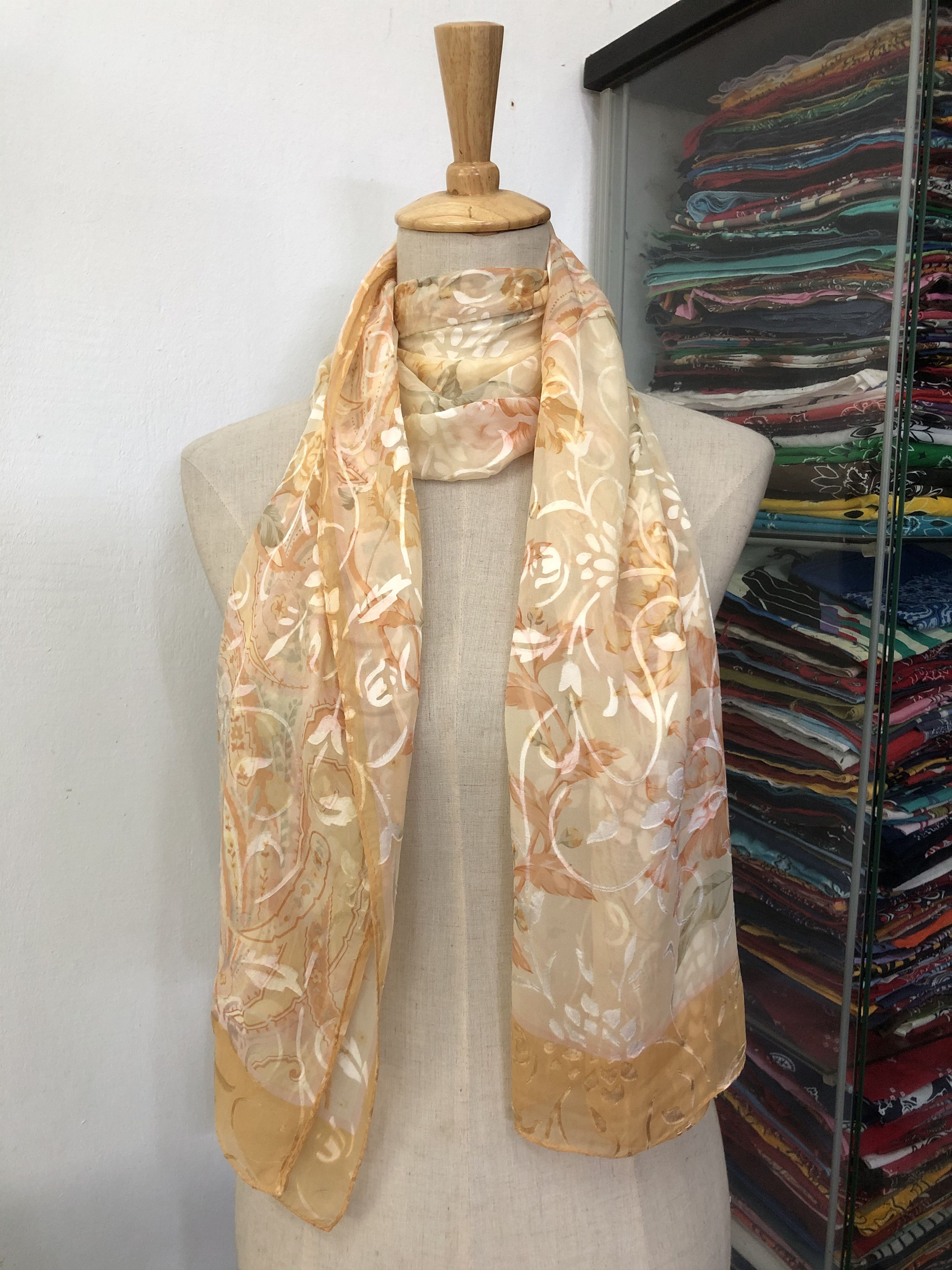 Aquascutum × Vintage Vintage Aquascutum Silk Scarf Size ONE SIZE - 1 Thumbnail