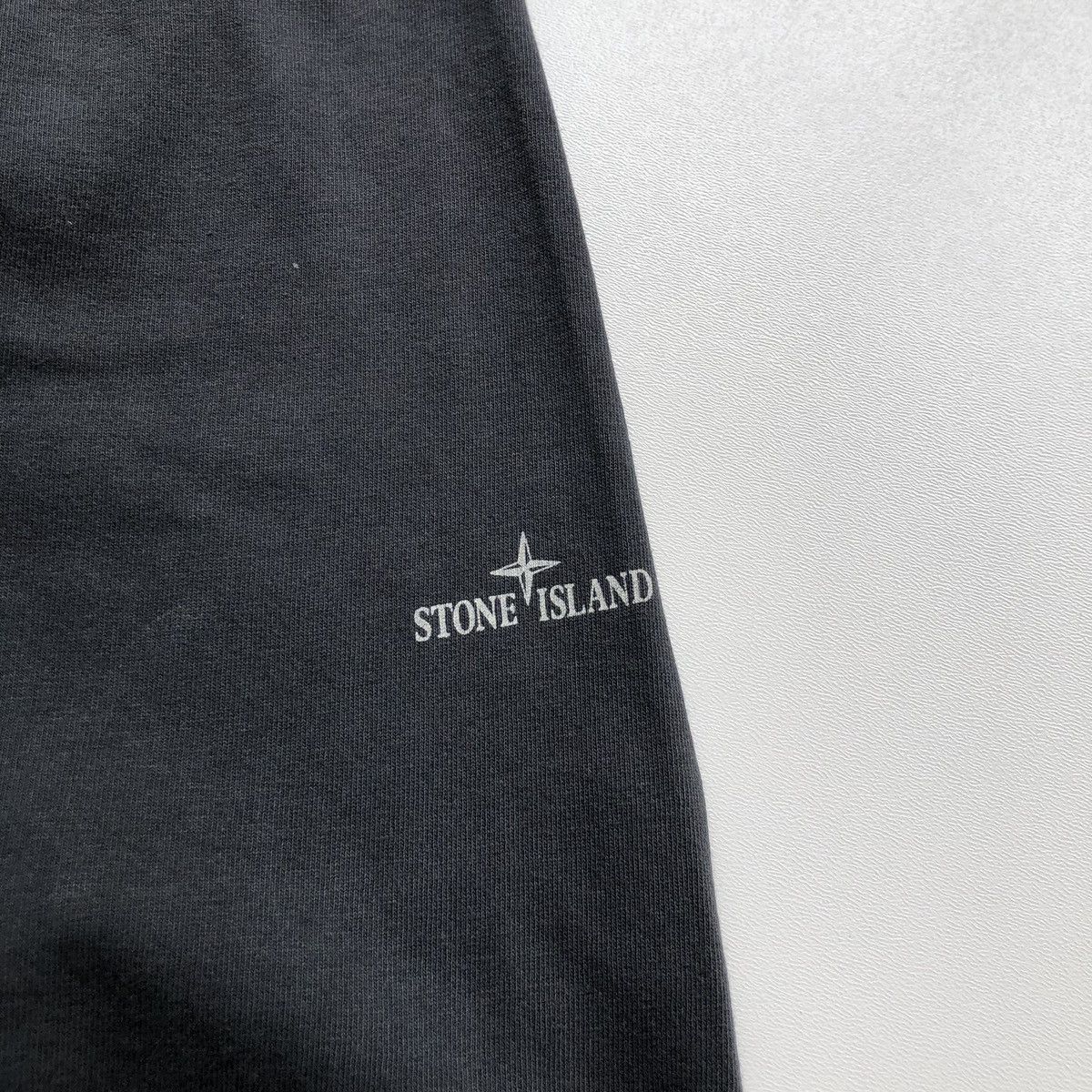 Stone Island Stone Island AW06 Vintage Logo Long Sleeve T-Shirt Archive Size US XXL / EU 58 / 5 - 5 Thumbnail