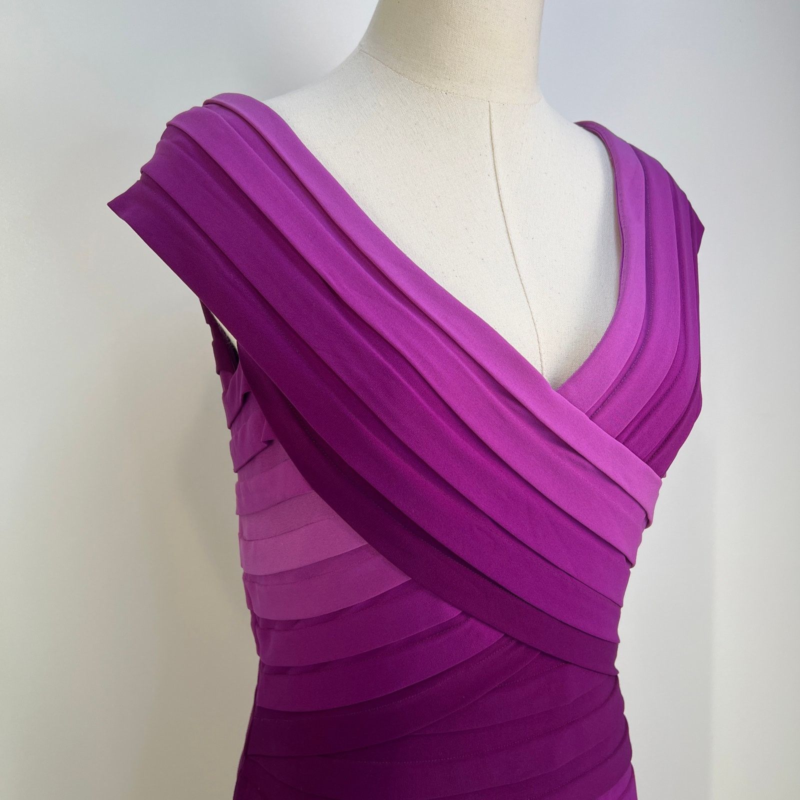Tadashi Shoji Tadashi Shoji Purple Ombre Mini Sheath Dress Size L / US 10 / IT 46 - 4 Thumbnail