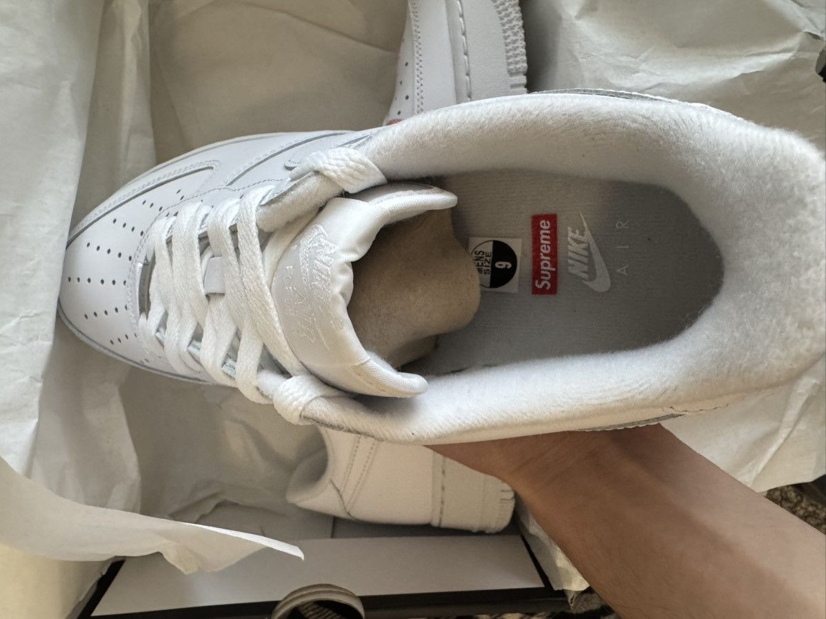 Nike × Supreme Air Force X Supreme Size US 9 / EU 42 - 3 Thumbnail