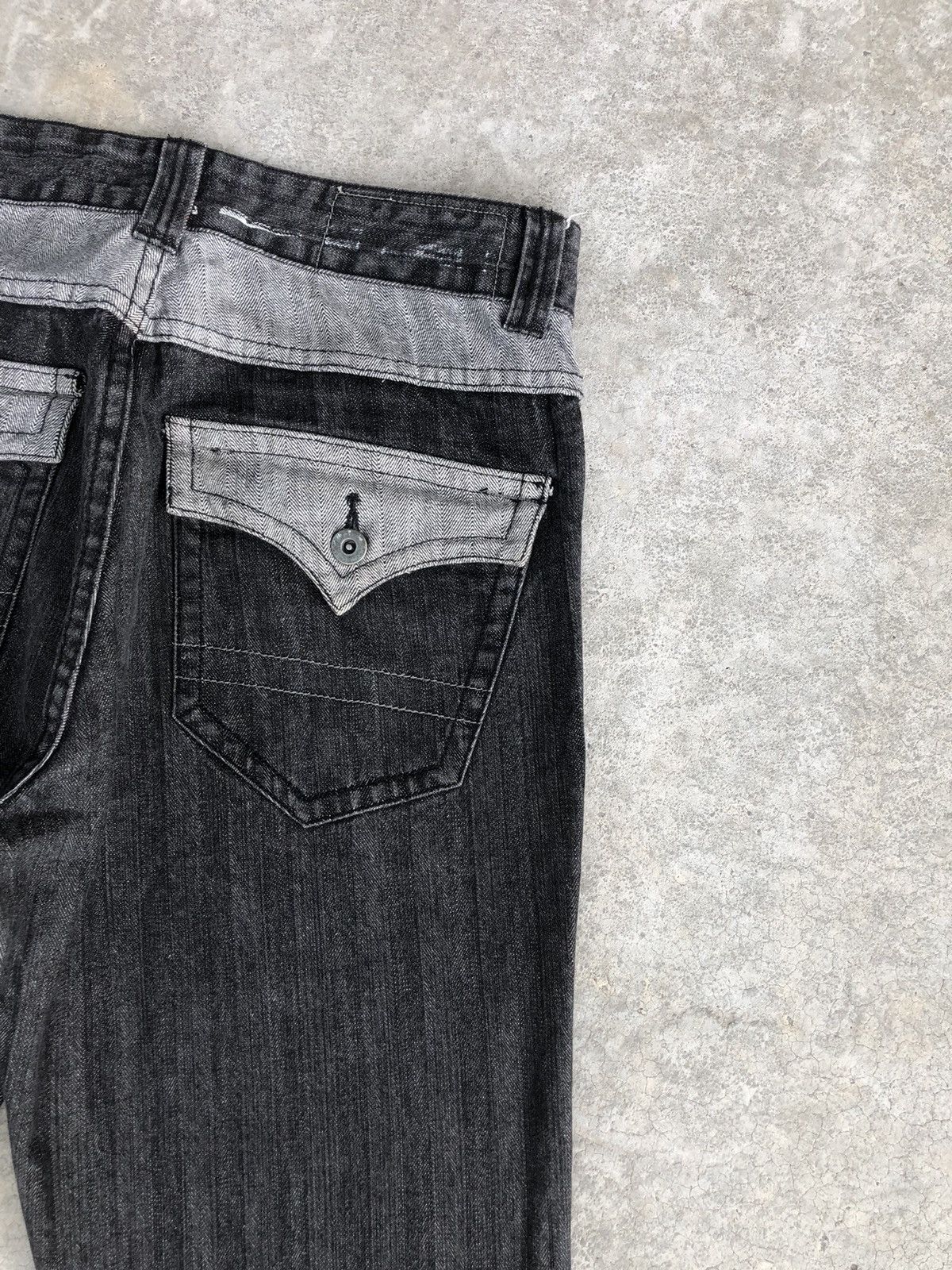 If Six Was Nine Japanese Jungle Storm Flared Jeans Size US 31 - 10 Thumbnail