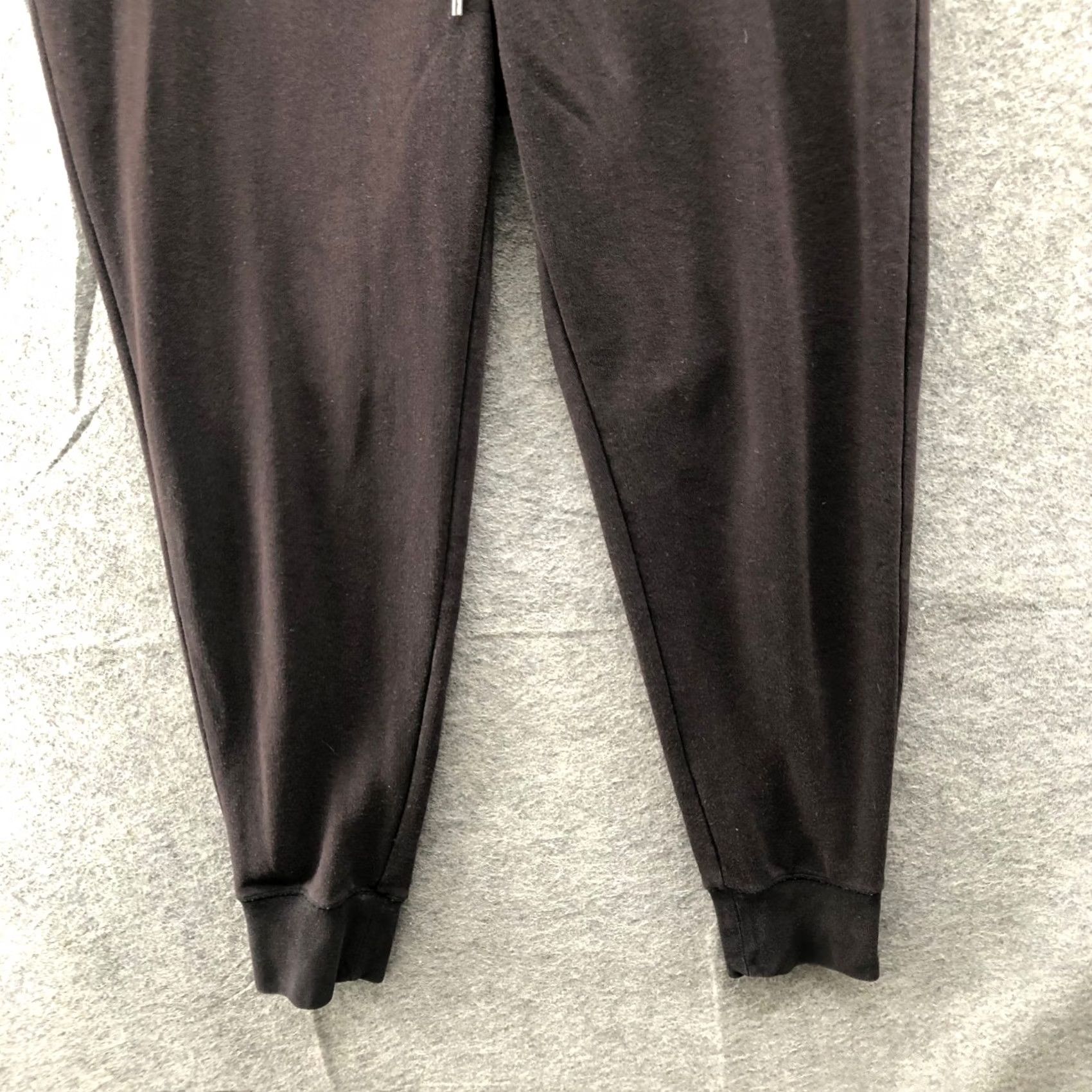 Uniqlo Uniqlo Sweatpants Mens M Black Fleece Drawstring Pockets Elastic Waist Lounge Athletic Pants Regular Tapered Casual Activewear Size US 31 - 6 Thumbnail