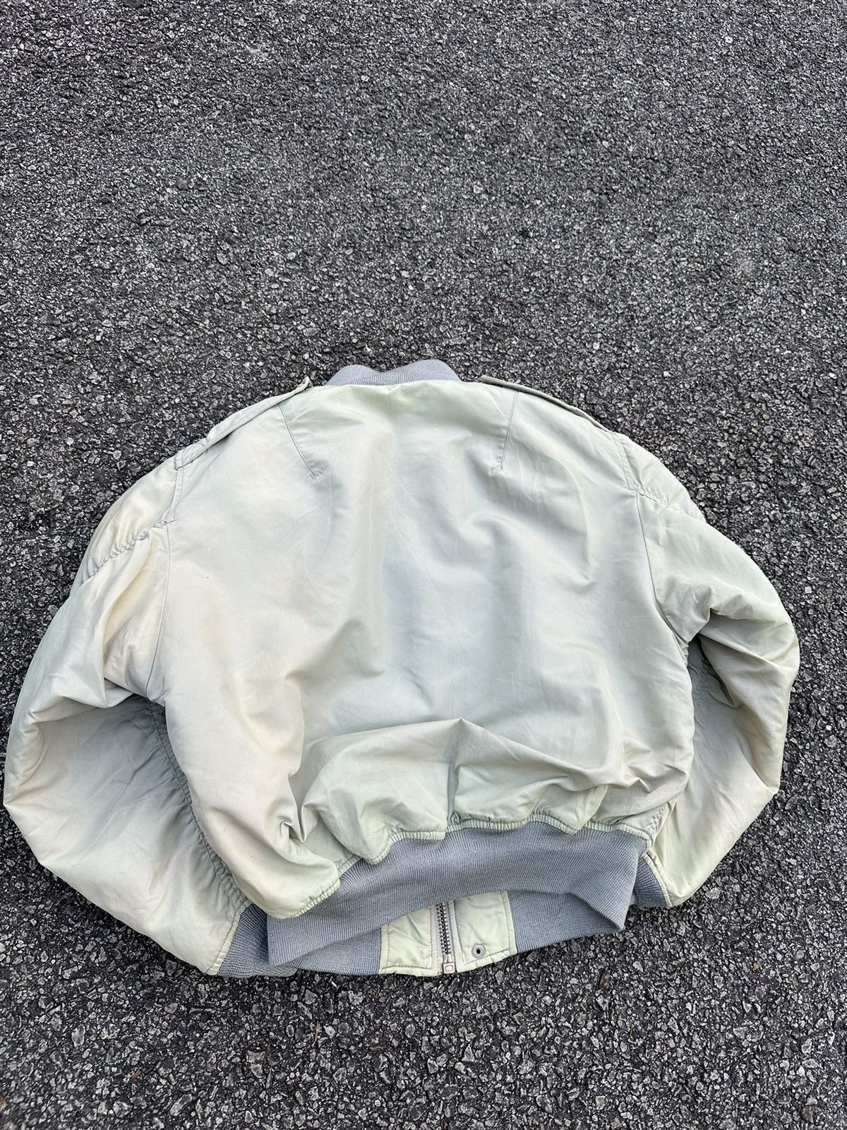 Vintage 🪖Vintage MA-1 Man Intermediate Creamy Green Bomber Jacket Size US M / EU 48-50 / 2 - 12 Thumbnail