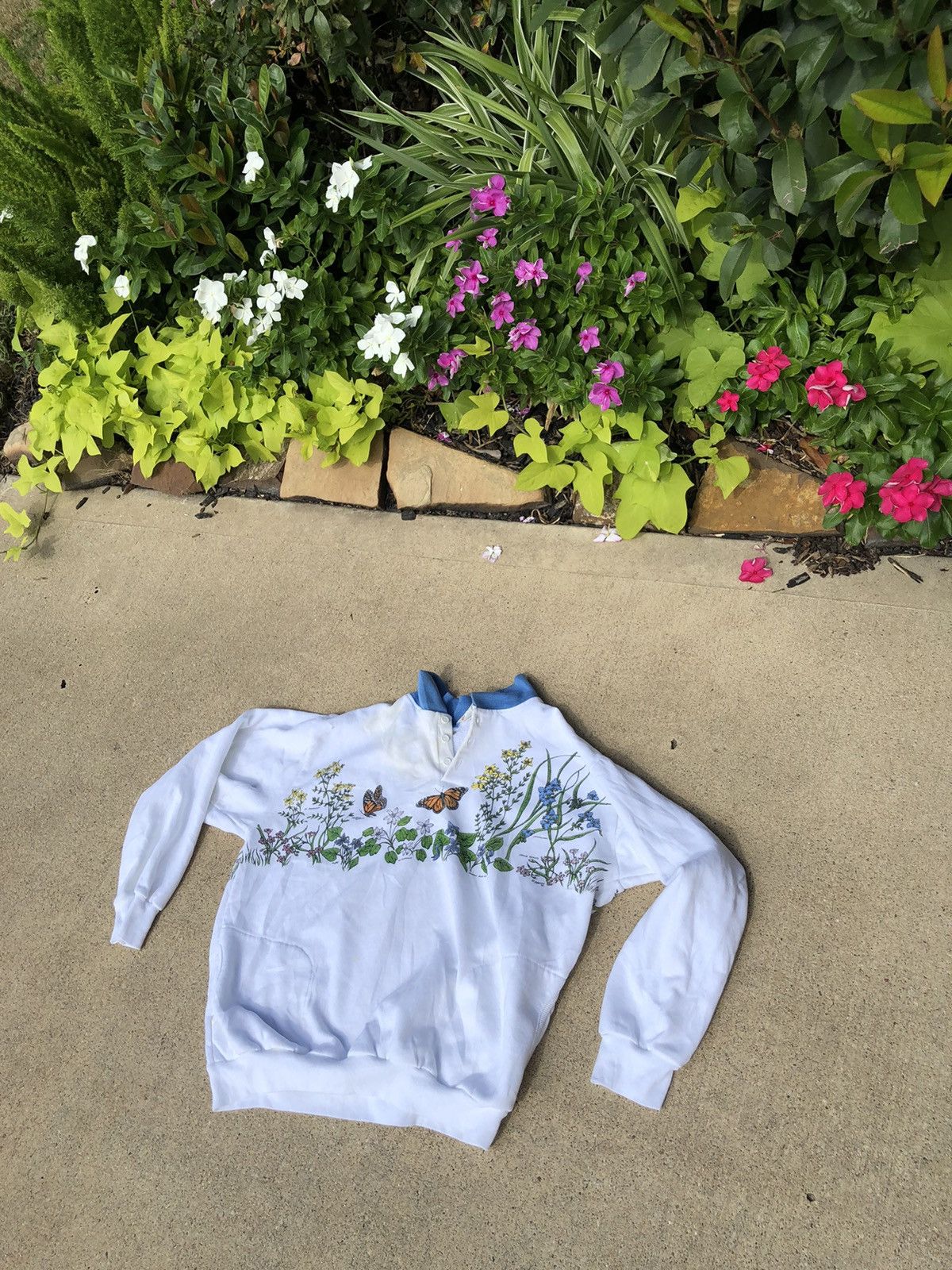 Japanese Brand × Vintage Springtime, 80 so large sweatshirts Size US L / EU 52-54 / 3 - 7 Thumbnail