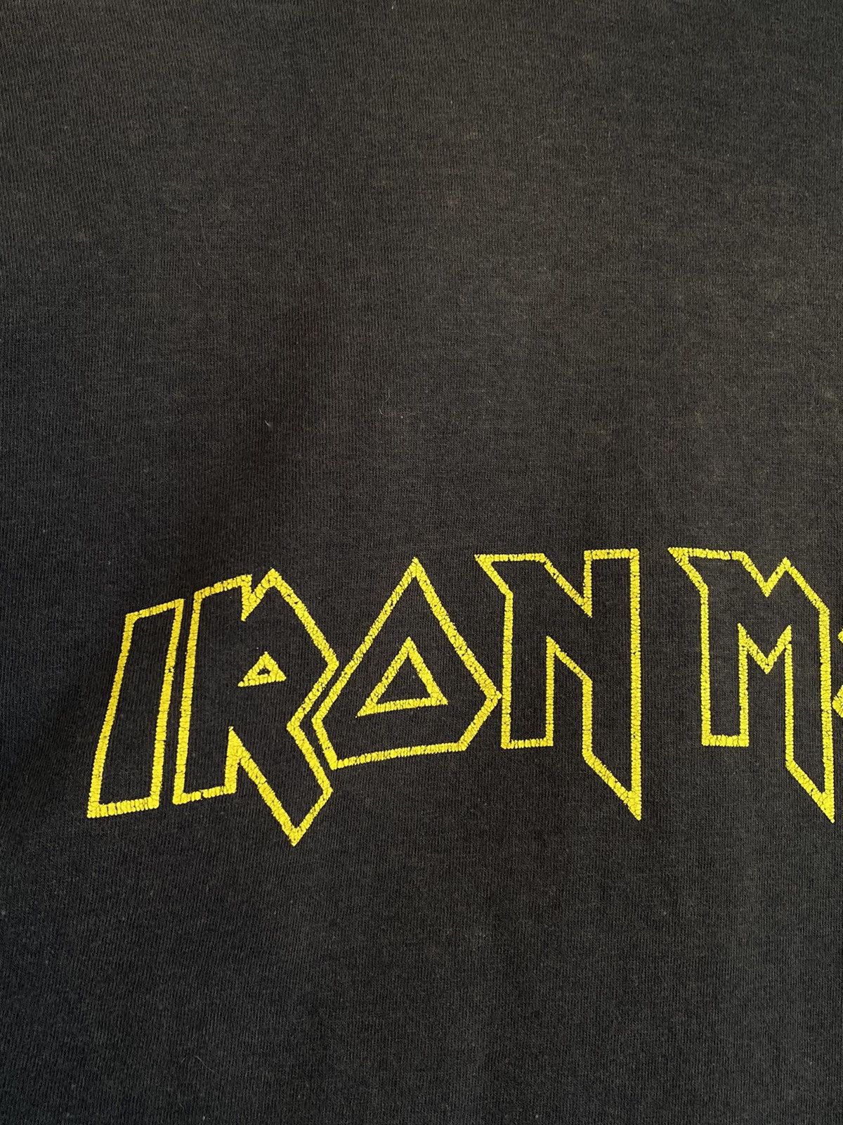 Vintage 2005 Iron Maiden Death on the road vintage band t-shirt Size US L / EU 52-54 / 3 - 11 Thumbnail
