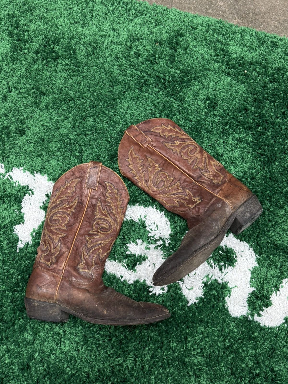 Cowboy Equipment Vintage Brown Leather Justin Cowboy Boots 10 Size US 10 / EU 43 - 1 Thumbnail