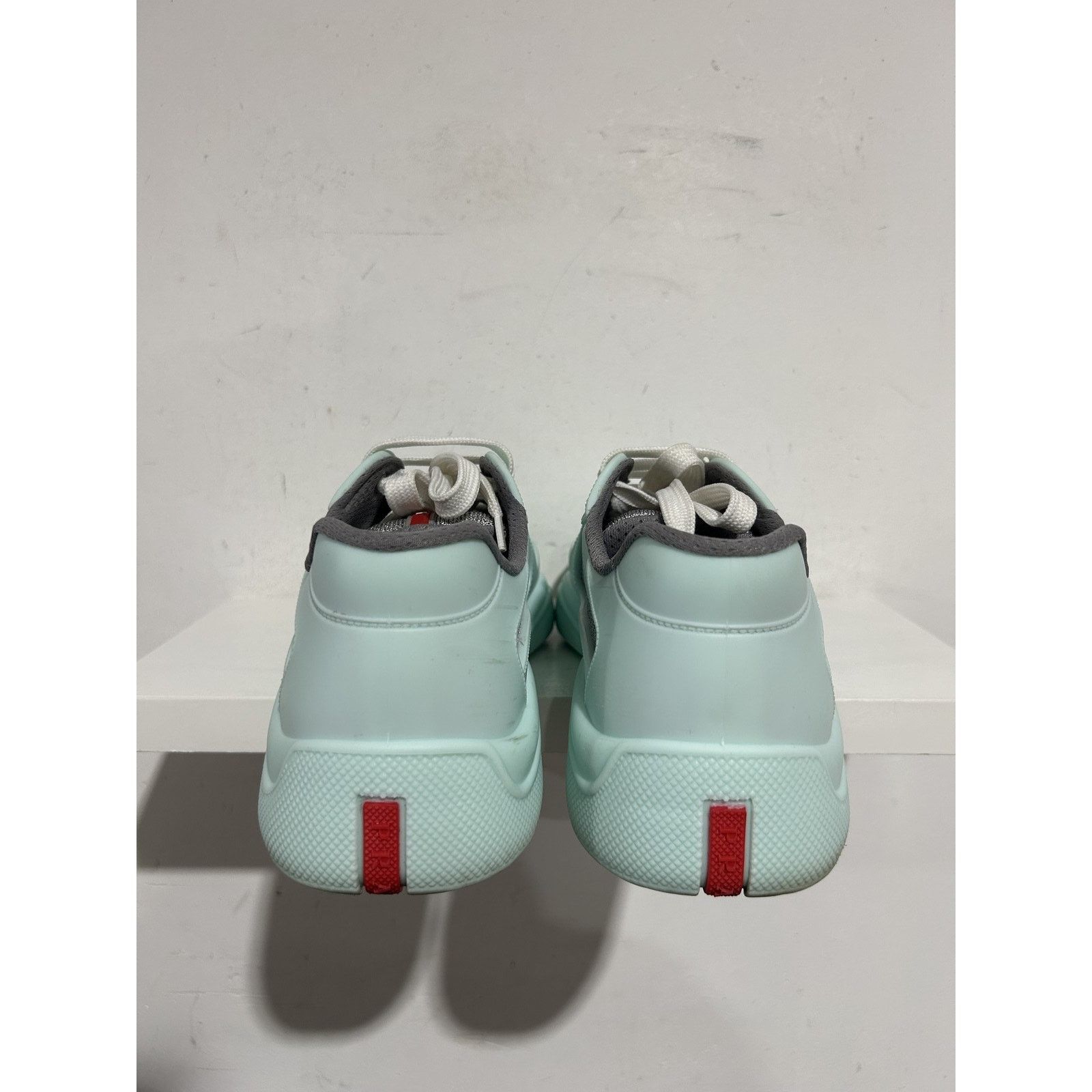 Prada PRADA AMERICA CUP RUBBER MINT SIZE 41 (US 8) PREOWNED Size US 8 / EU 41 - 4 Thumbnail