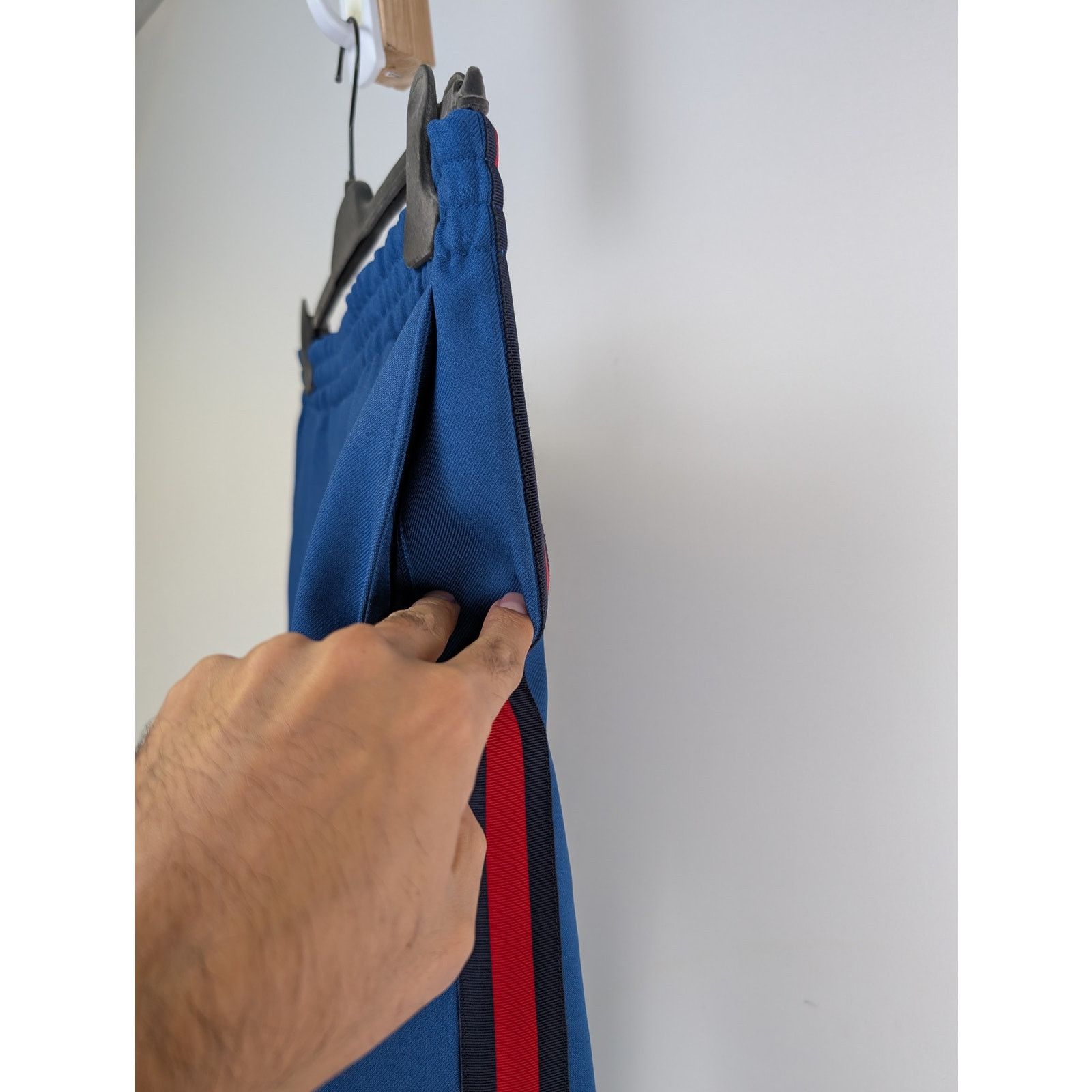 Gucci o1rshd1 Casual Pants With Stripe Blue/Red Logo in Blue Size US 32 / EU 48 - 4 Thumbnail