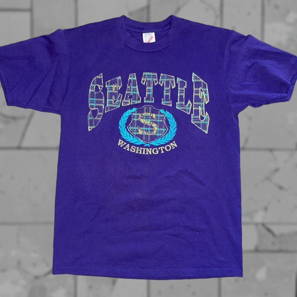 Jerzees VINTAGE Jerzees Purple Seattle T-Shirt Mens M USA Purple Seattle T-Shirt Mens M USA Size US M / EU 48-50 / 2 - 1 Thumbnail