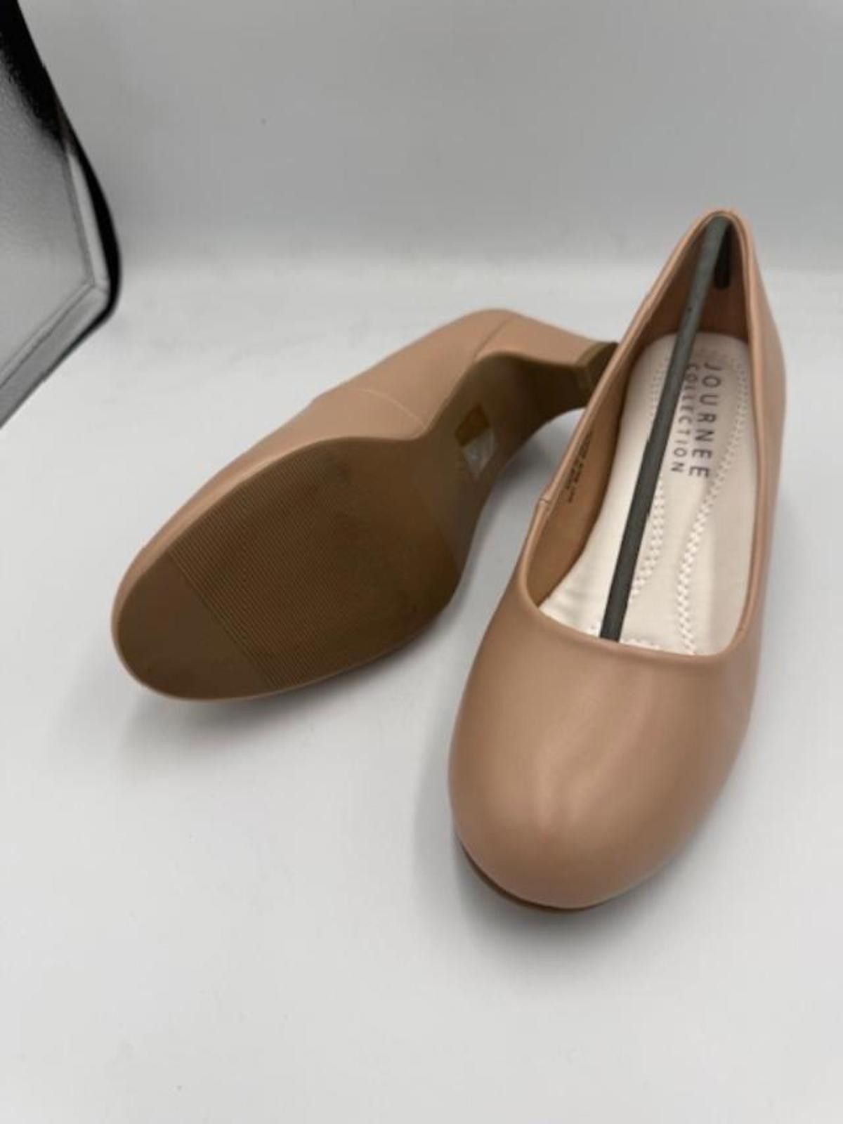 Other Journee Collection Nude Women's low pump block Heel Size 7 Size US 7 / IT 37 - 8 Thumbnail