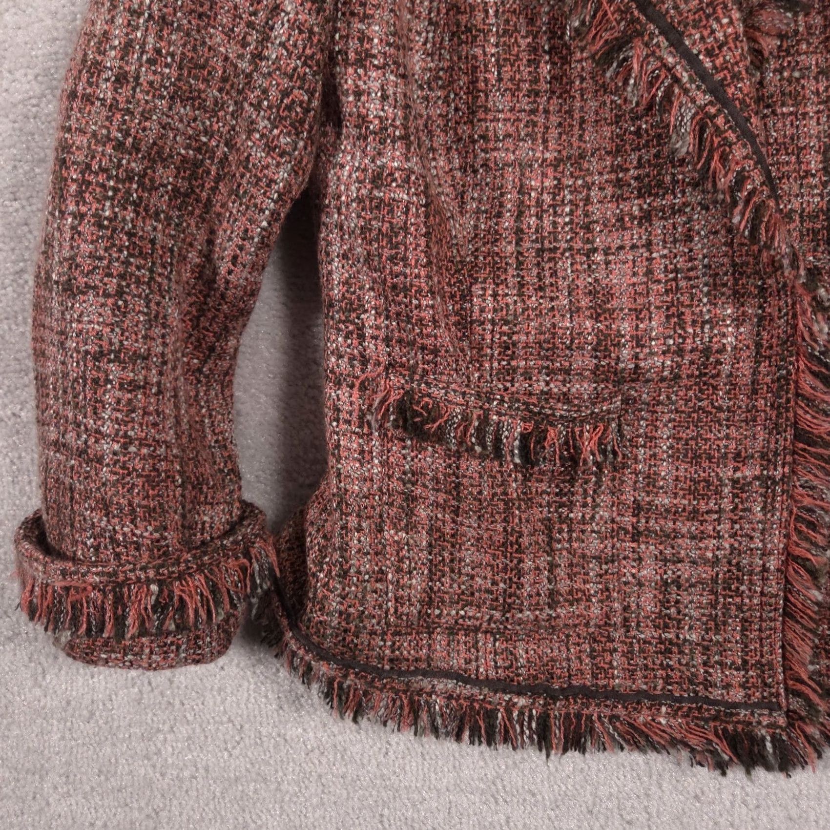 Vintage VINTAGE? No. New York & Company Blazer Womens 4 Red Tweed Fringe Snap Front Short Jacket Size 27" / US 4 / IT 40 - 4 Thumbnail