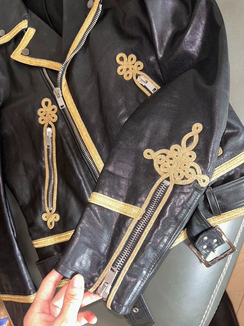 Saint Laurent Paris Saint Laurent Paris 15ss gold wire palace buffalo leather j Size US S / EU 44-46 / 1 - 4 Thumbnail