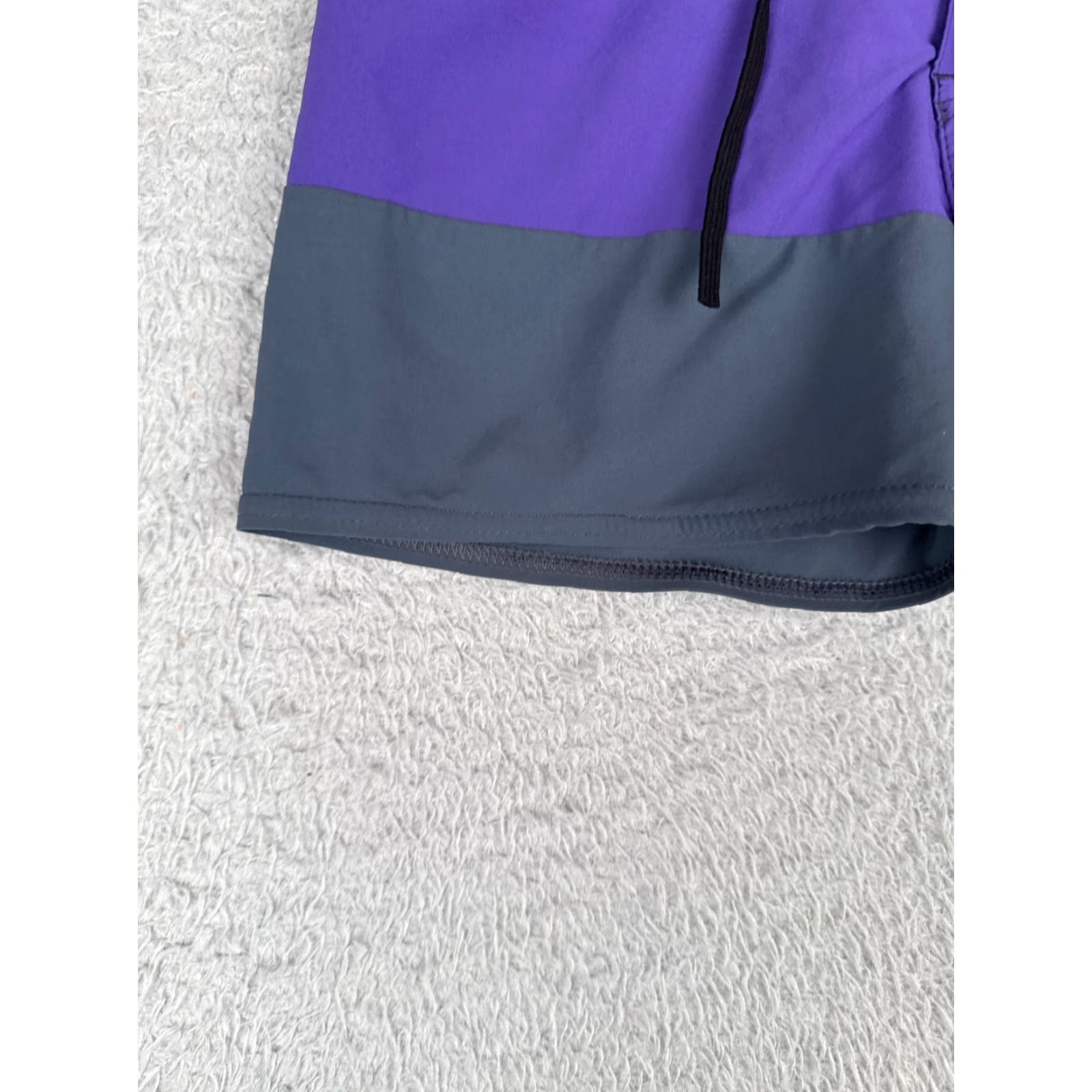 Speedo Speedo Shorts Womens Small Purple Blue Stripe Drawstring Zip Fly Run Gym 30x4 Size 28" / US 6 / IT 42 - 3 Thumbnail
