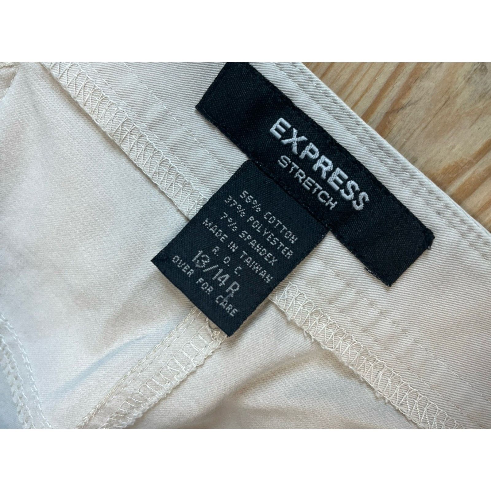Express EXPRESS Stretch Low-Slung Flare Khaki Pants Size 13/14 Size 36" / US 14 / IT 50 - 5 Thumbnail