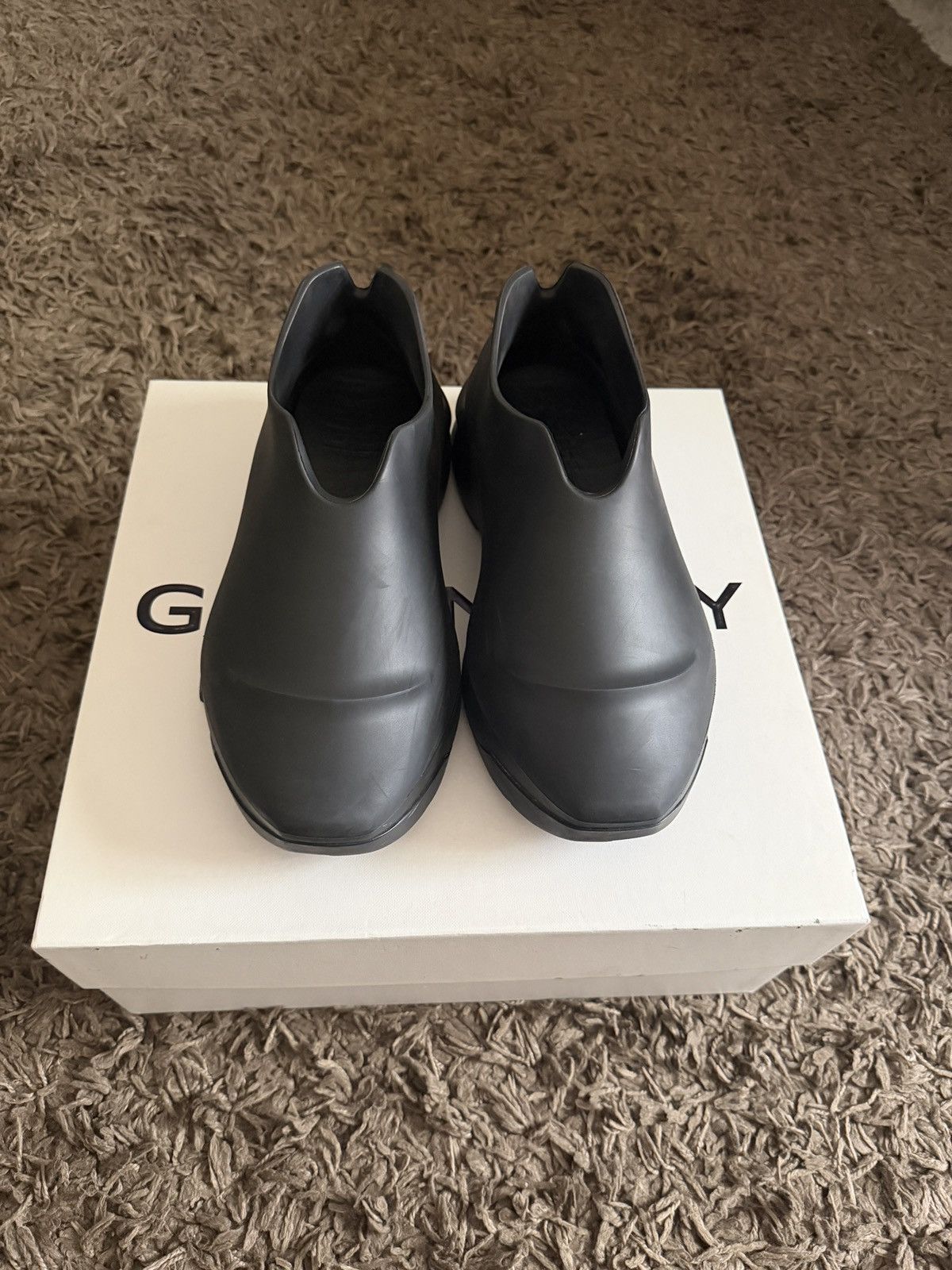 Givenchy Givenchy Monumental Mallow Size US 11 / EU 44 - 4 Thumbnail
