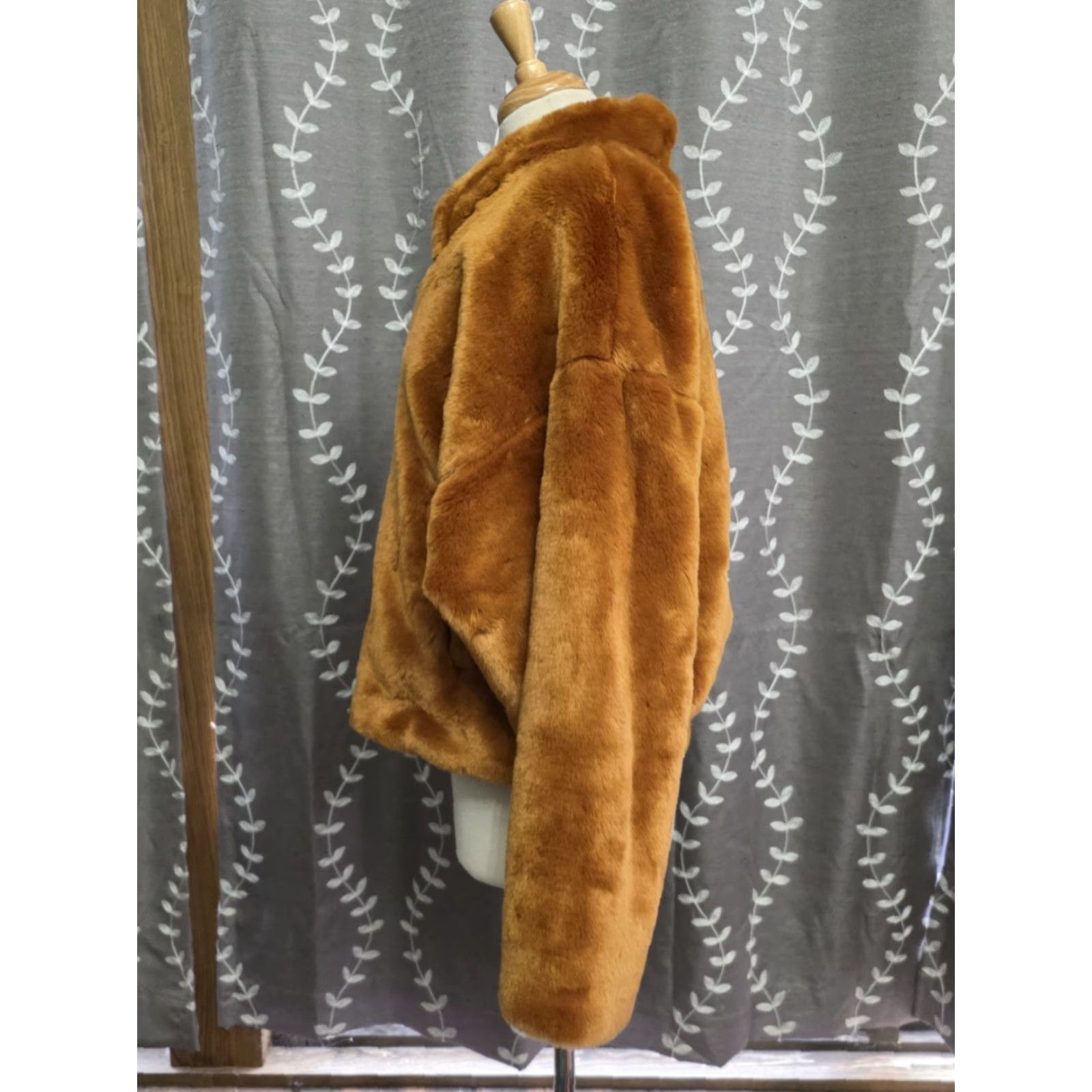 Free People VINTAGE Free People Faux Fur Bomber Jacket Terracotta Women's Small EUC Size S / US 4 / IT 40 - 2 Thumbnail