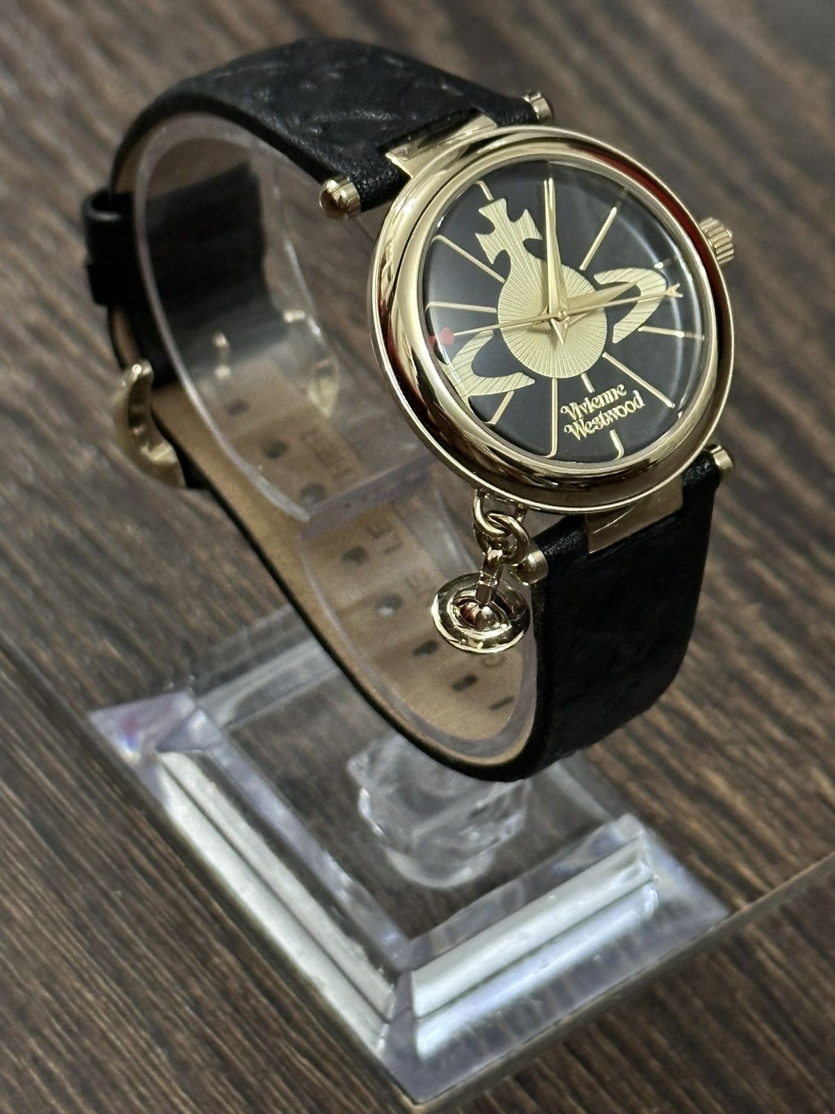 Vivienne Westwood Vivienne Westwood ORB-POP Black/Gold Y2k Watch Size ONE SIZE - 1 Thumbnail