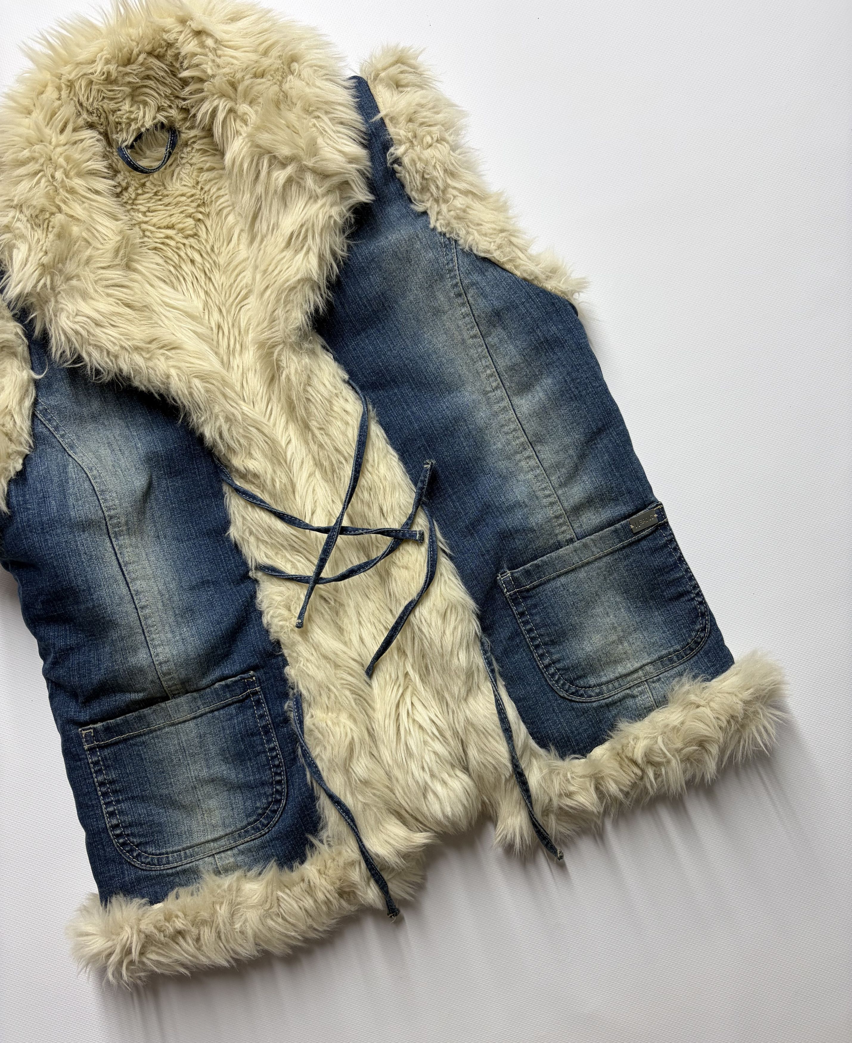 Vintage Women's Denim Vest With Faux Fur Size S / US 4 / IT 40 - 3 Thumbnail
