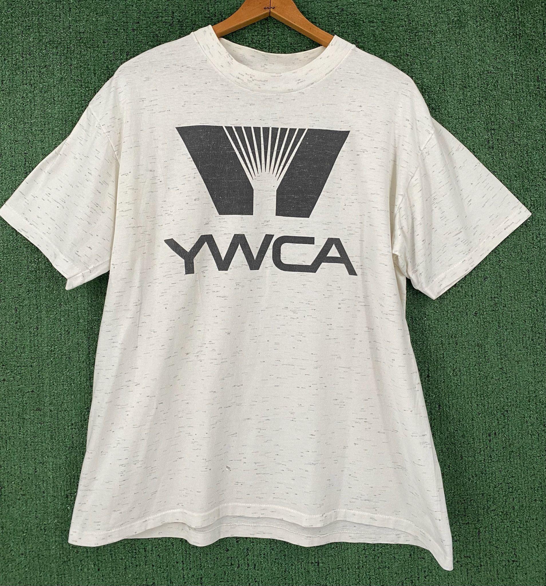Vintage 90’s YWCA Distressed Single Stitch T-Shirt Men’s Size Large Size US L / EU 52-54 / 3 - 1 Thumbnail