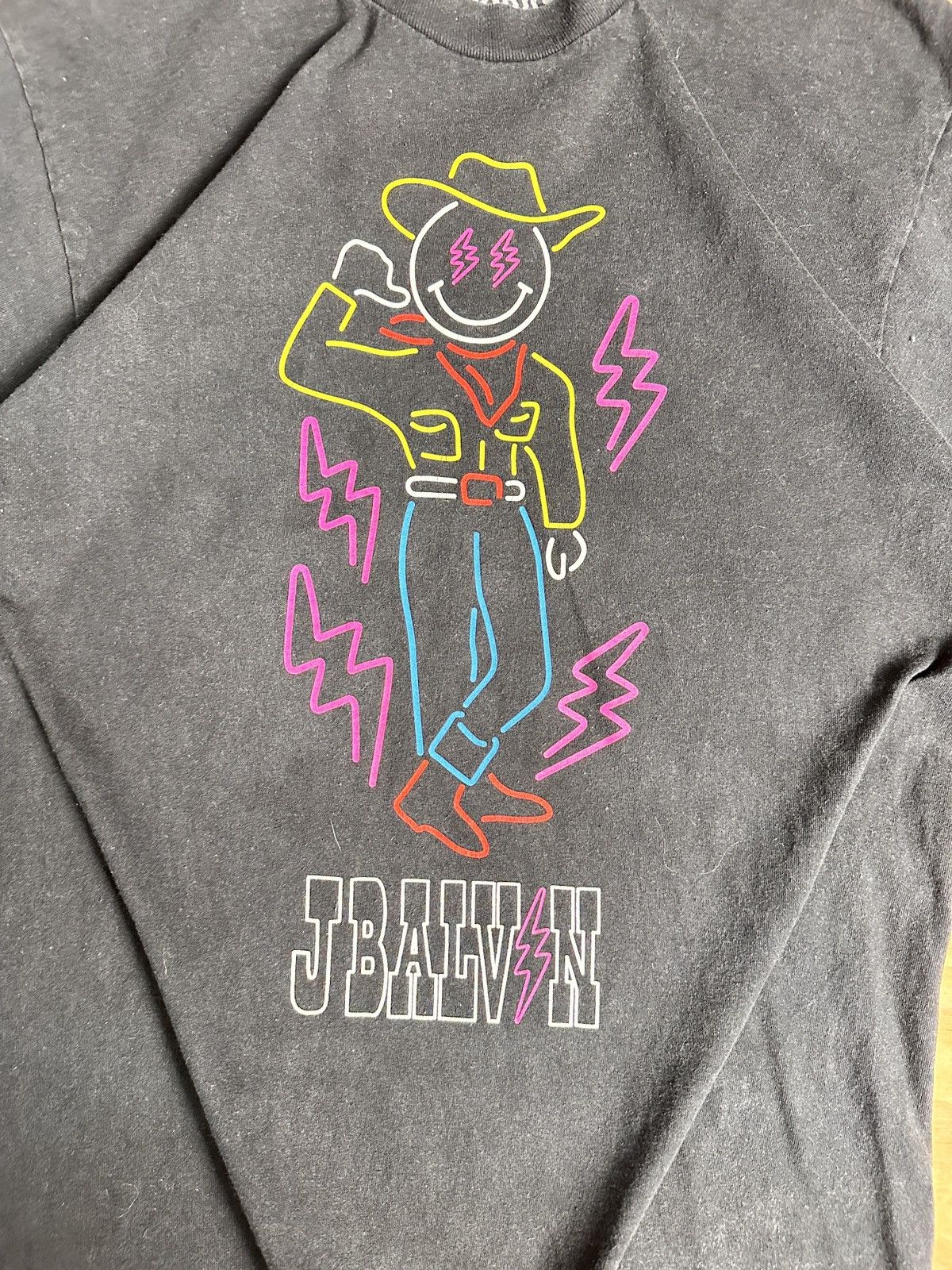Rap Tees J Balvin x Vibras graphic tee in black and multi-colour Size US M / EU 48-50 / 2 - 2 Thumbnail